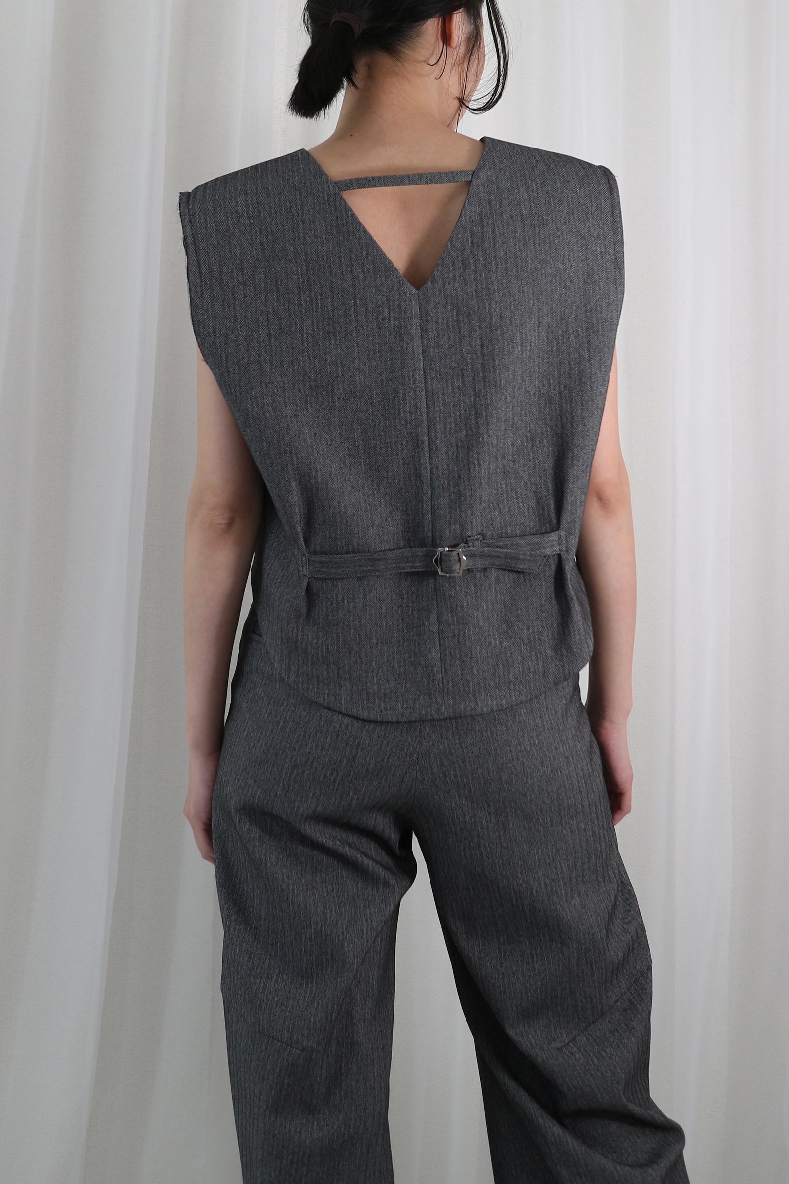 ナウンレス NOUNLESS レトロ パッド ベスト ジャケット RETRO PADDED VEST JACKET  【2024 新作】 RETRO PADDED VEST JACKET – NOUNLESS