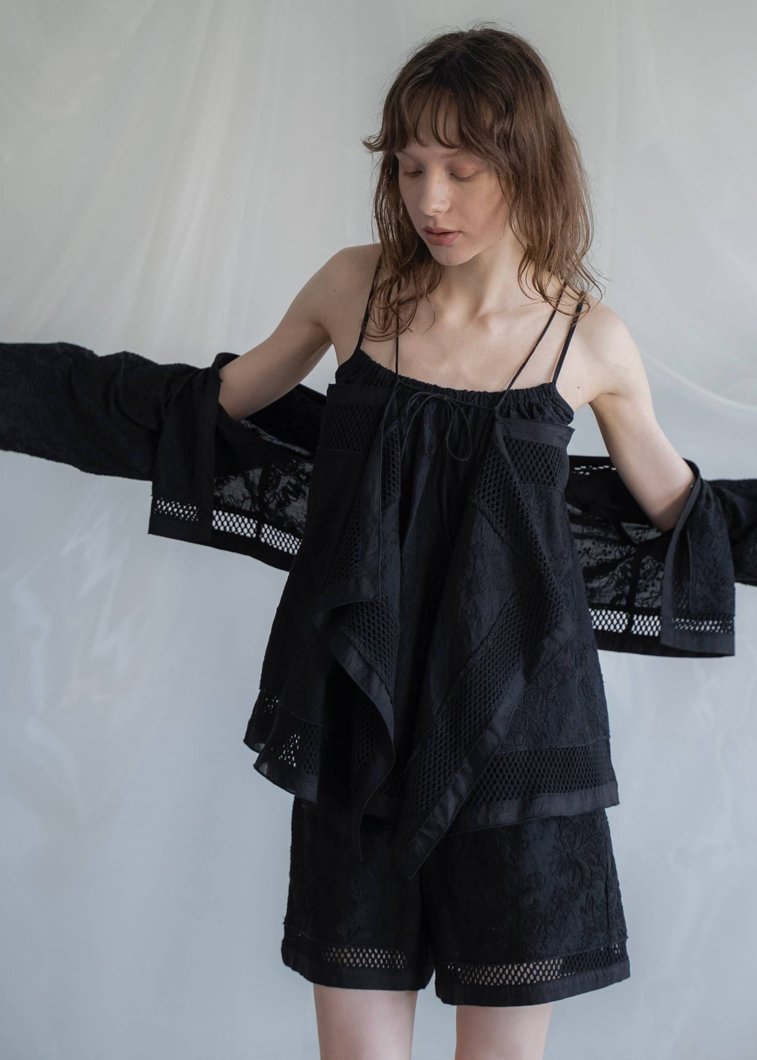 マルチウェイ キャミトップス (ブラック) multi way drape panel cami tops (Black) /  26SS