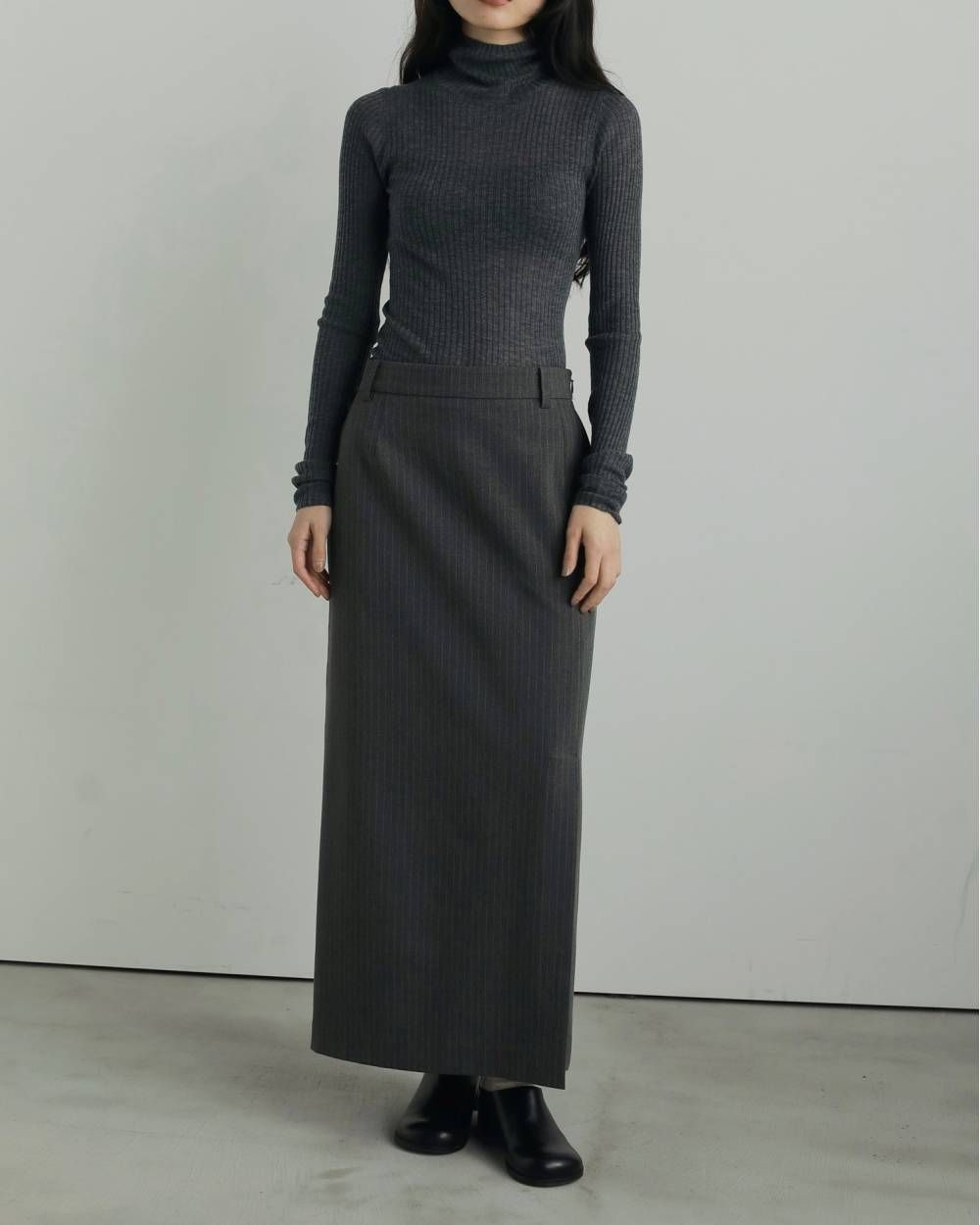 【25AW】Soft Rib Turtle / ソフトリブ タートルネックニット (チャコールグレー)