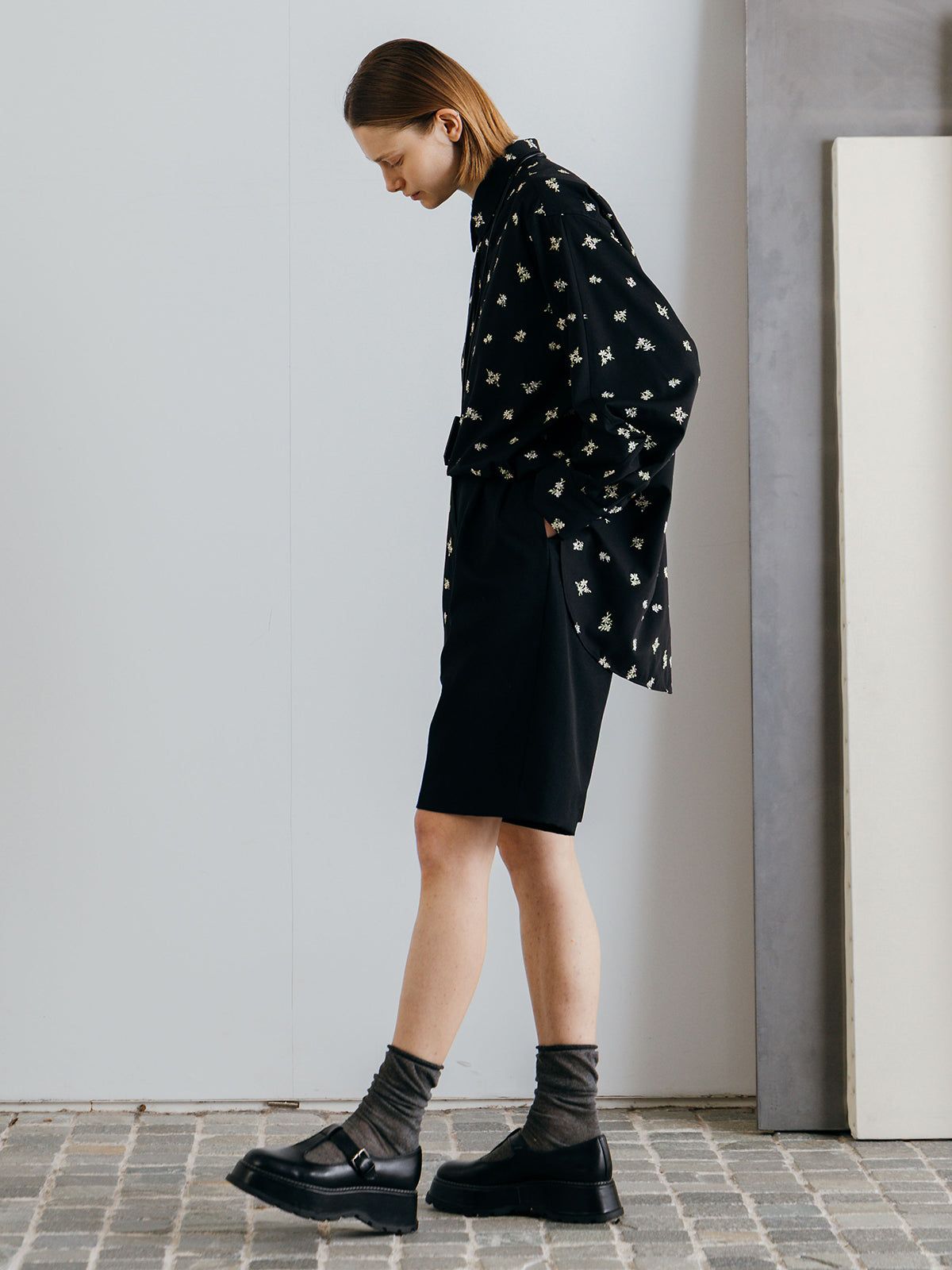 FLOWER EMBROIDERY SHIRTS (Black) / フラワーエンブロイダリー シャツ (ブラック) / 26SS