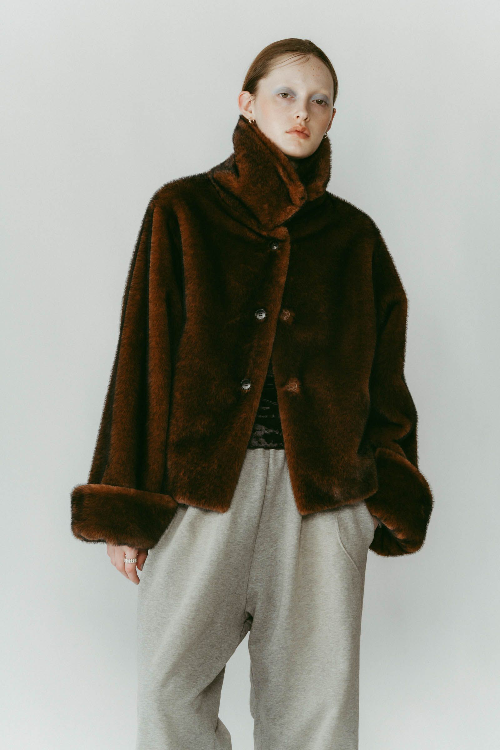 point collar fur coat / ポイントカラー ファーコートジャケット (ブラウン) / 25AW