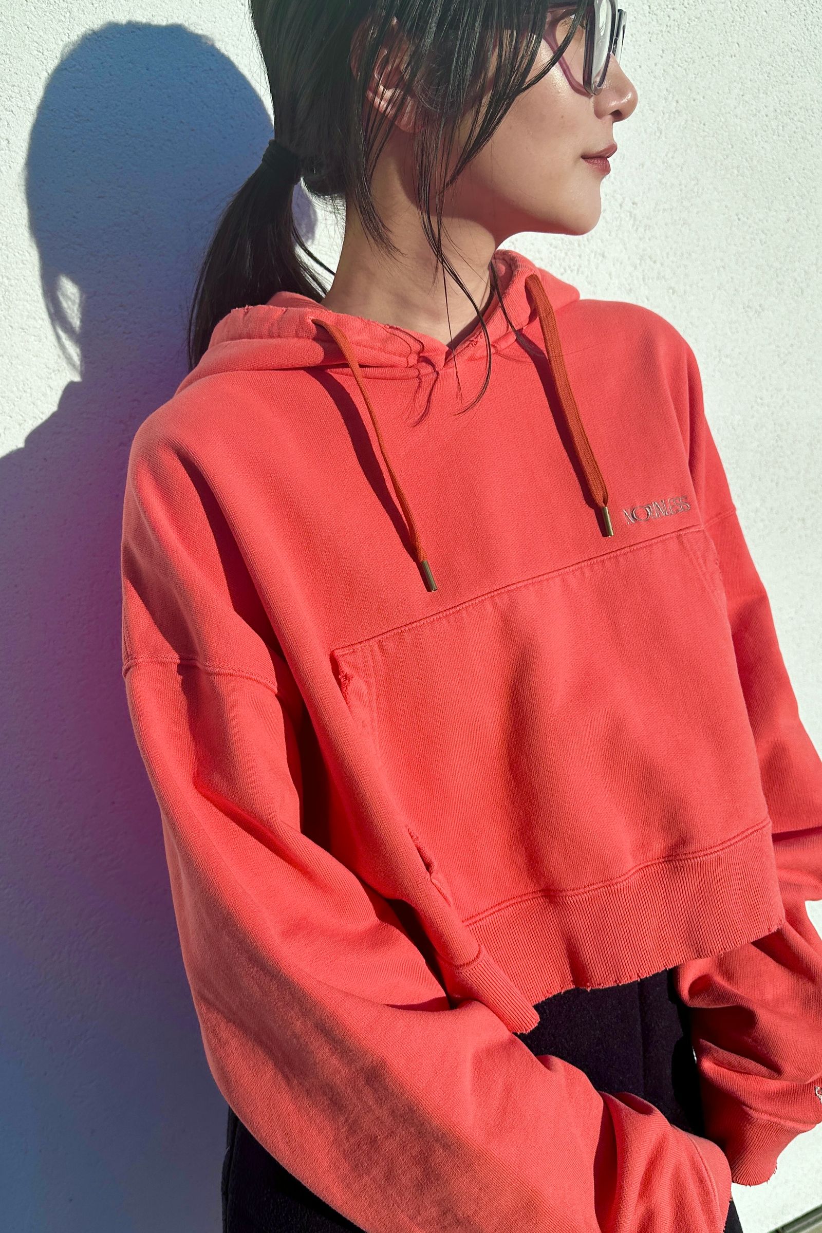 【残り1点】NOUNLESS SHORT HOODIE TOPS (ORANGE) / ショートフーディトップス オレンジ