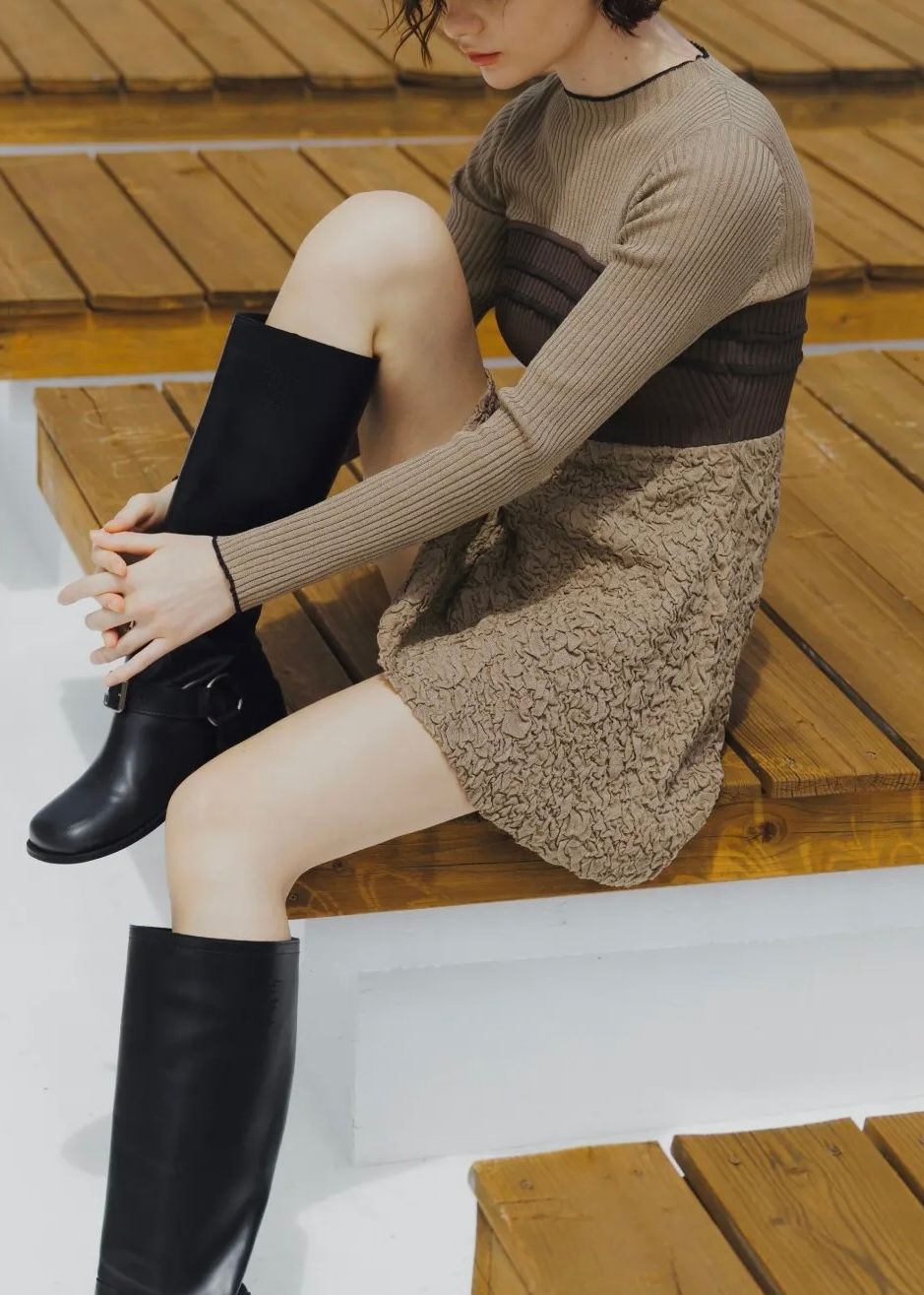 sheer lame peplum blister jacquard knit / シアーラメ ジャガードニット (コーヒーモカ) / 25AW