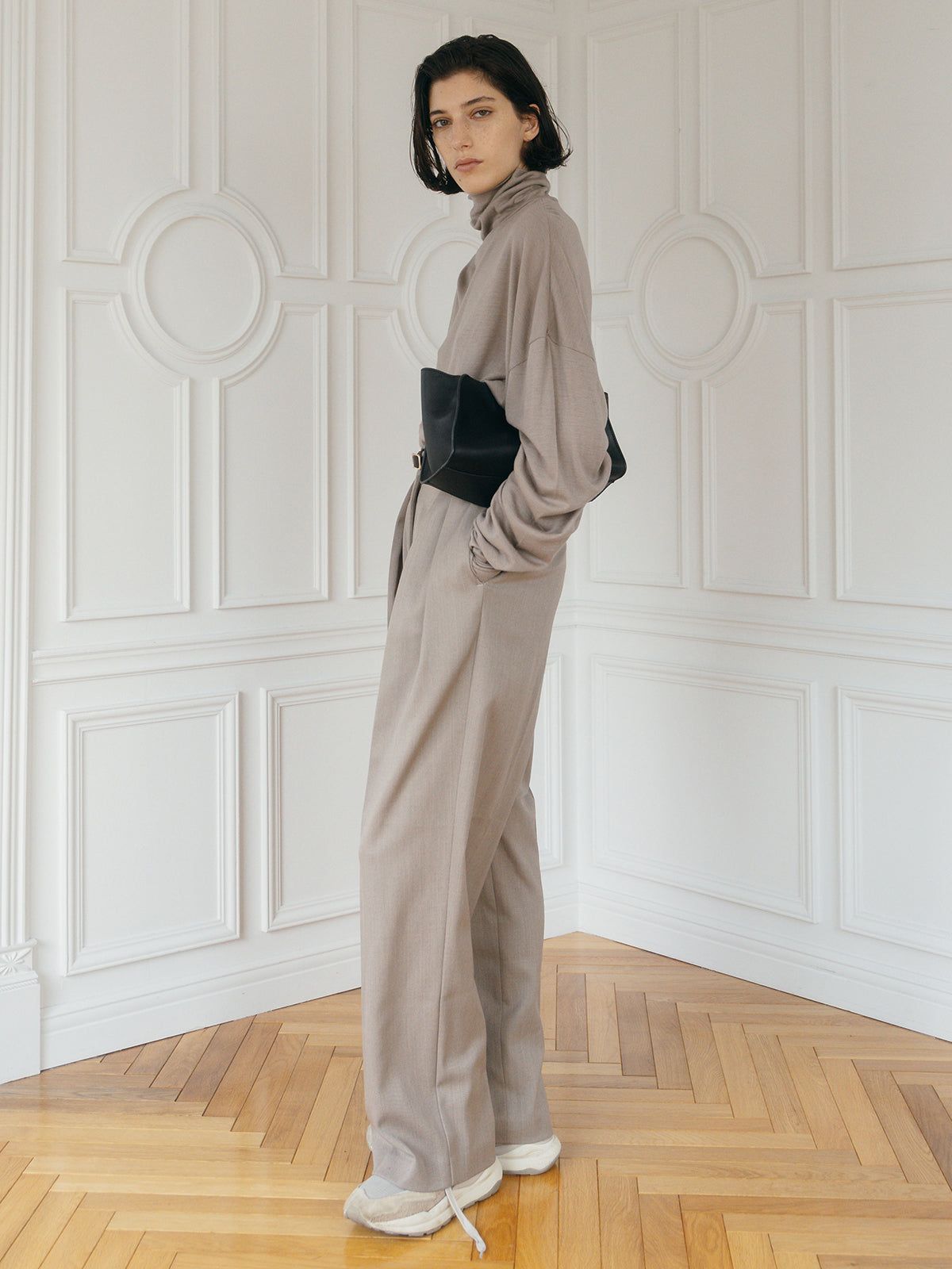 【BF割引対象12/2まで】【25AW】FINE WOOL OVER HIGH NECK TOPS / ファインウール ハイネックニットトップス  (ベージュ)