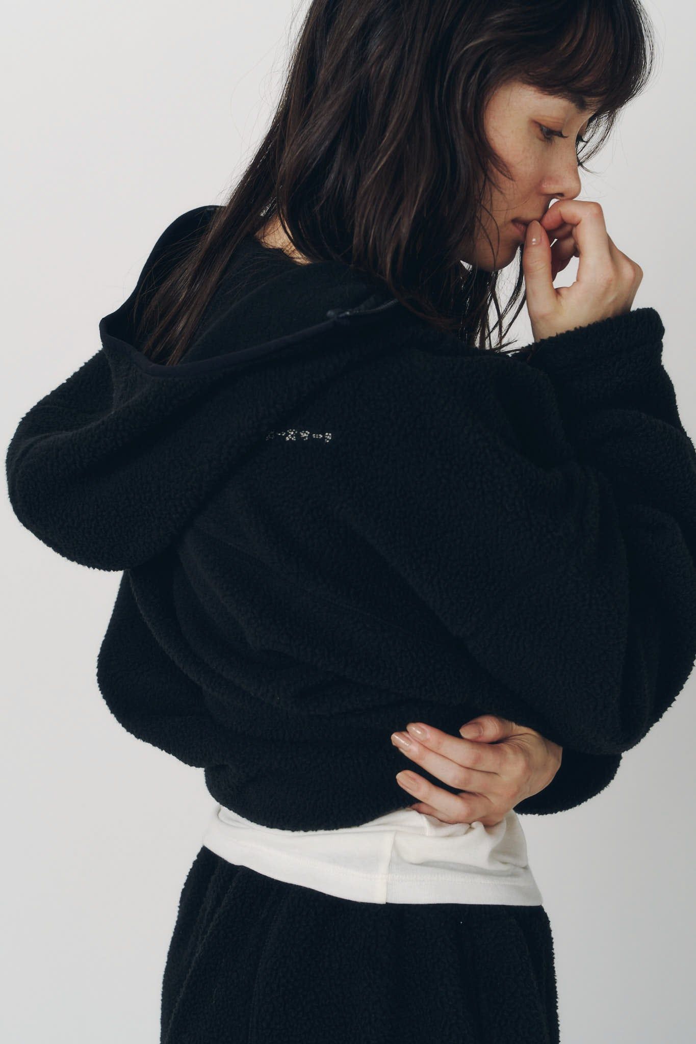 カーブジップ ボアフーディ (ブラック) curved zip boa hoodie(unisex) (Black) / 26AW