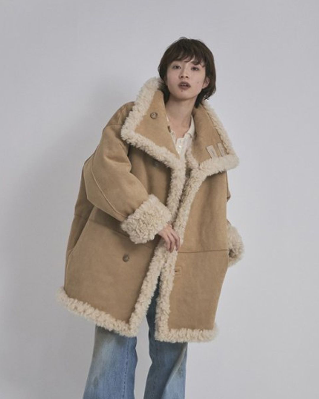 【先行予約】【26TH-03】ムートンリバーシブルコート (ベージュ) Mouton Reversible Coat (Beige) /  エコファー  /  フェイクファー 【受注期間6/14 23:59まで】