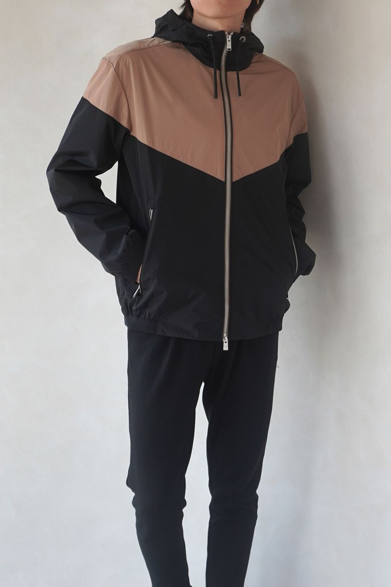 176cm 64kg 着用:46