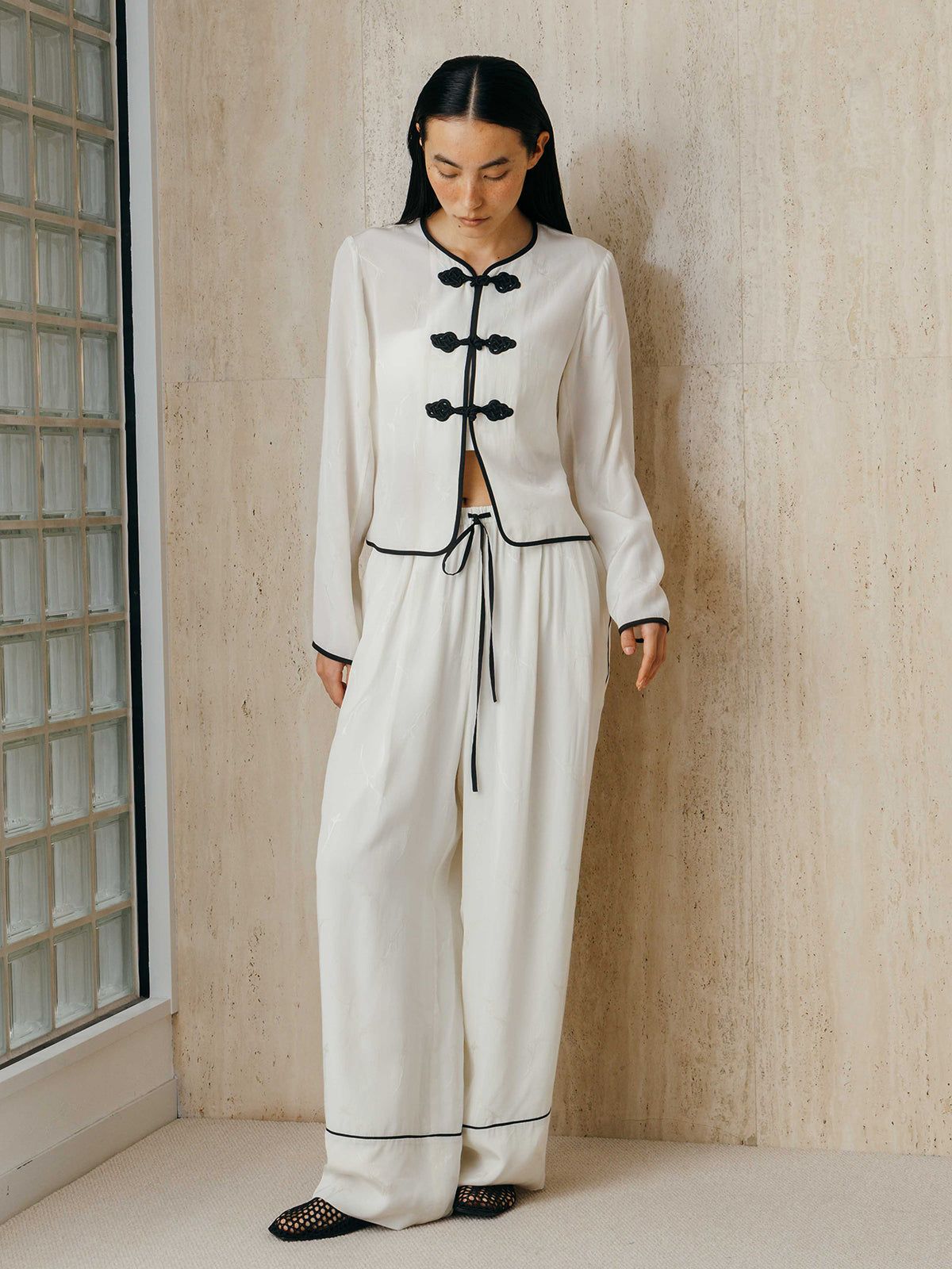 サテンジャガード イージーパンツ (アイボリー) SATIN JQ EASY PANTS (Ivory) /  26SS