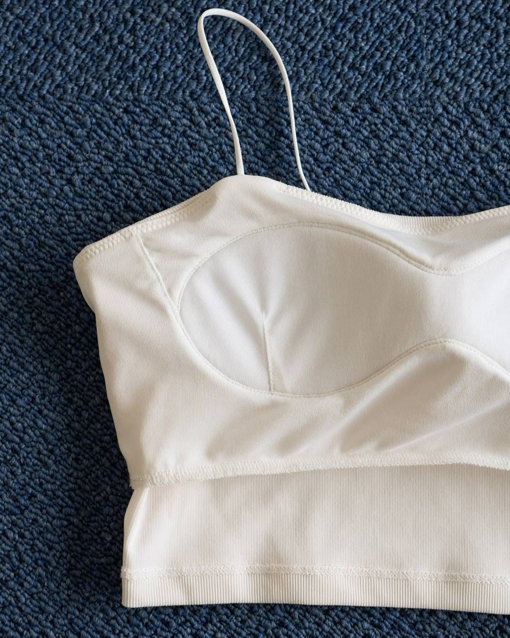 パッド付きハーフキャミソール (ホワイト) Padin Half Camisole (White) / 26SS