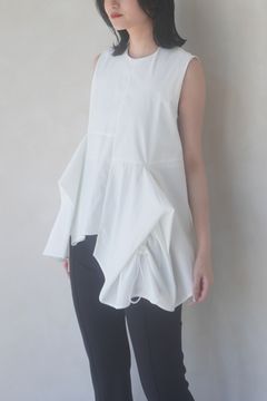 TUCK GATHER SLEEVELES TOP / タックギャザースリーブレストップス (ホワイト)