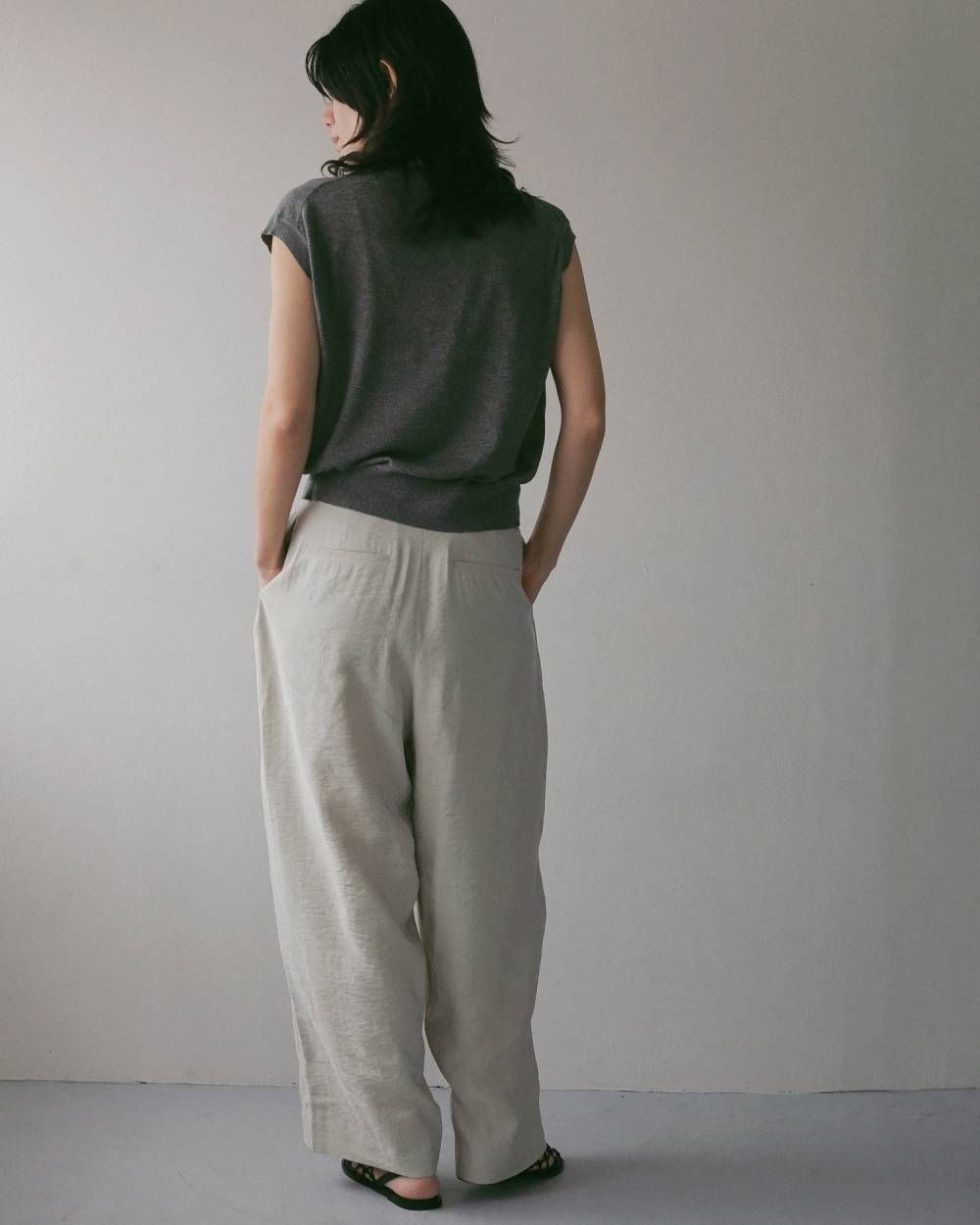 Vネック ボタンベスト (チャコールグレー) Vneck Botton Vest (Charcoalgray) / 27SS