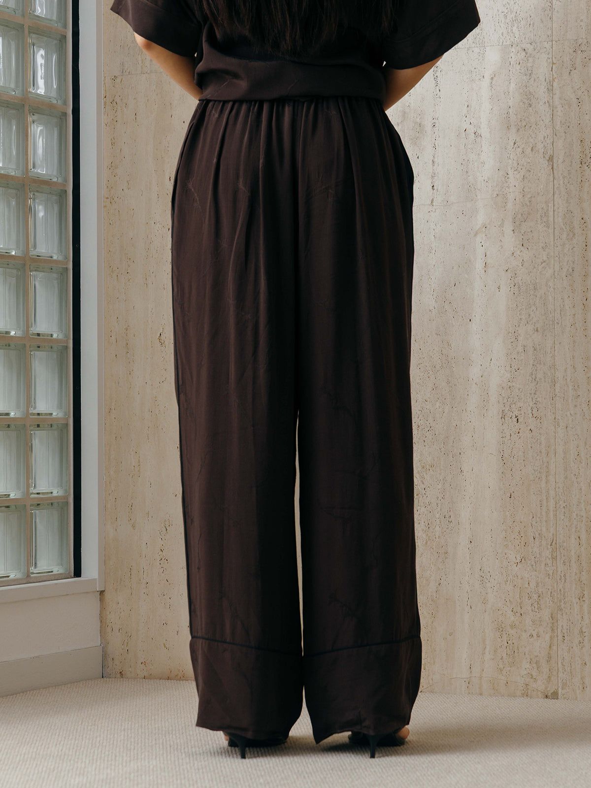 サテンジャガード イージーパンツ (ブラック) SATIN JQ EASY PANTS (Black) /  26SS