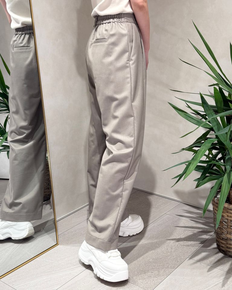 163cm 着用:38