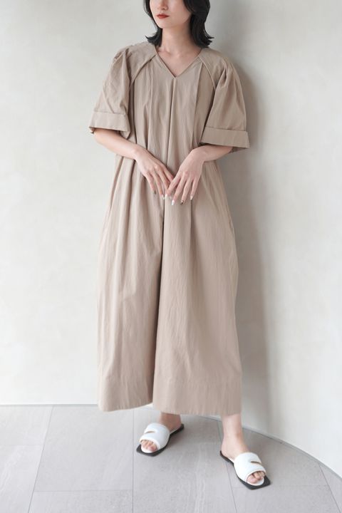 TACK SLEEVE COTTON DRESS / タックスリーブコットンドレス (ベージュ)