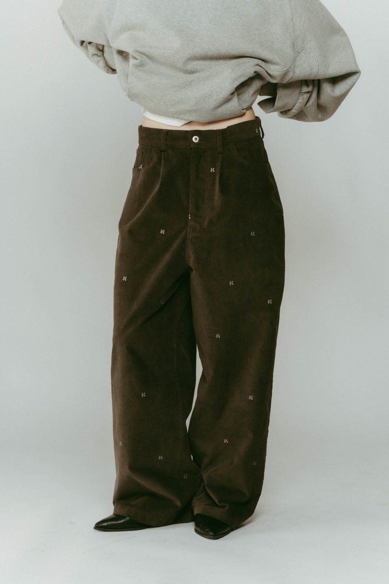 K motif velveteen pants(unisex) / Kモチーフ ベルベットパンツ (グレーカーキ) / 25AW