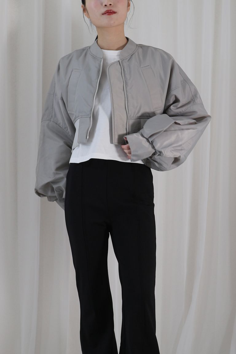 156cm 着用:38 (店内照明)