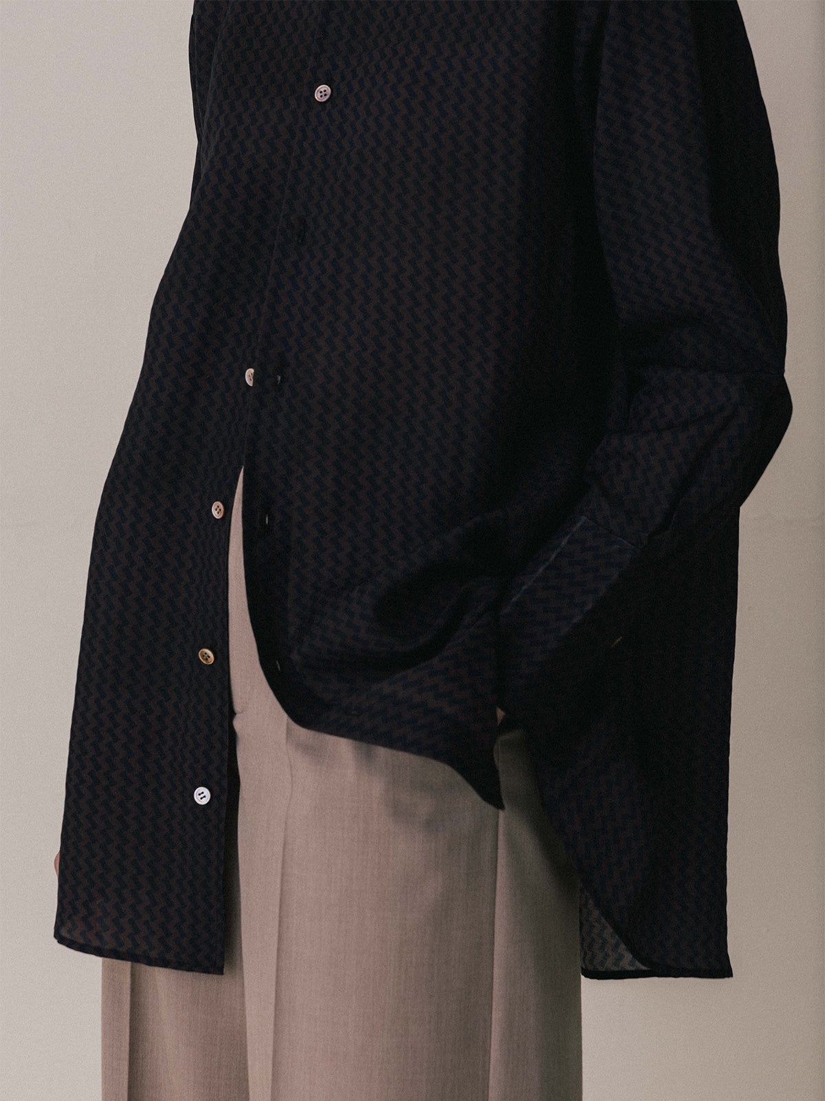 【25AW】GEOMETRIC SHIRT / ジオメトリックシャツ (ブラウン)