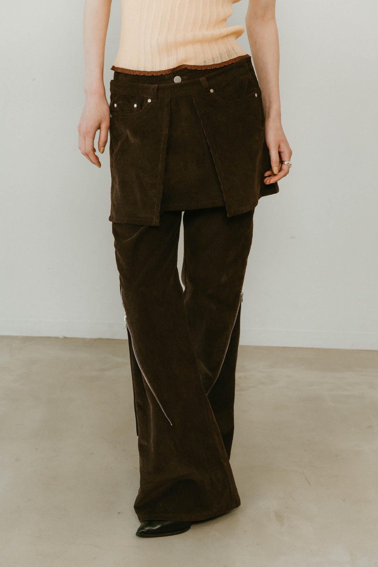 2piece zip flare pants / 2ピース ジップフレアパンツ (ブラウン) / 25SS