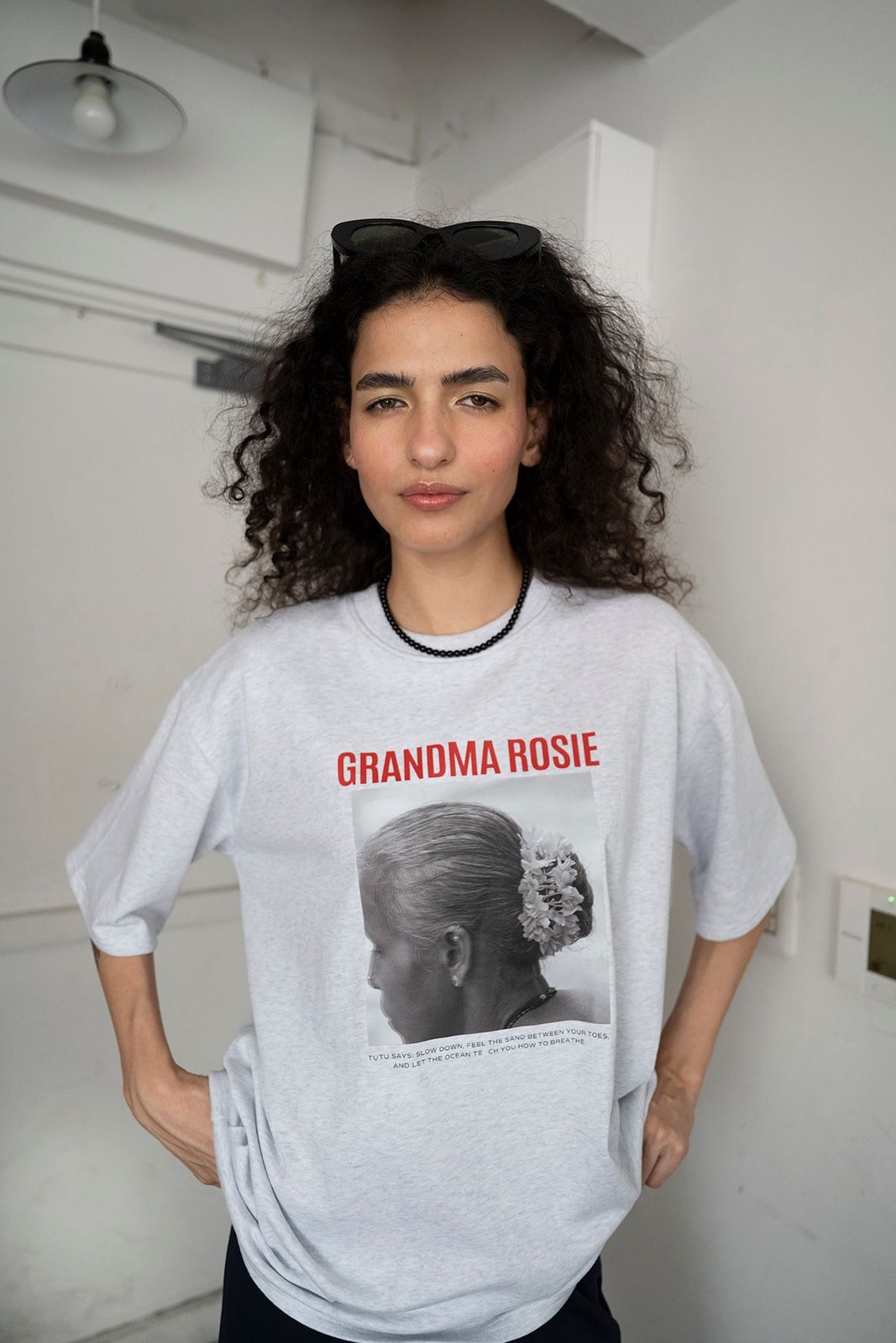 フォトTシャツ (ライトグレー) GRANDMA ROSIE Photo T-shirt (LighetGray) /  26SS