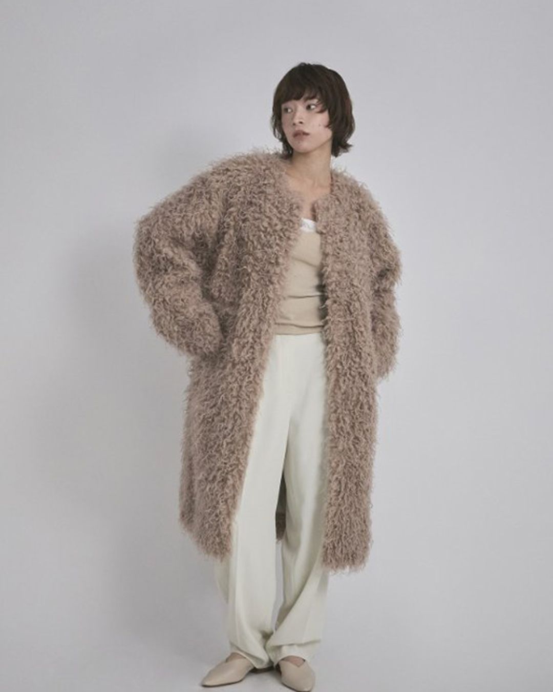 【先行予約】【26TH-17】カーリーファーコート (グレージュ) Curly Fur Coat (Graige) /  エコファー  /  フェイクファー 【受注期間6/14 23:59まで】