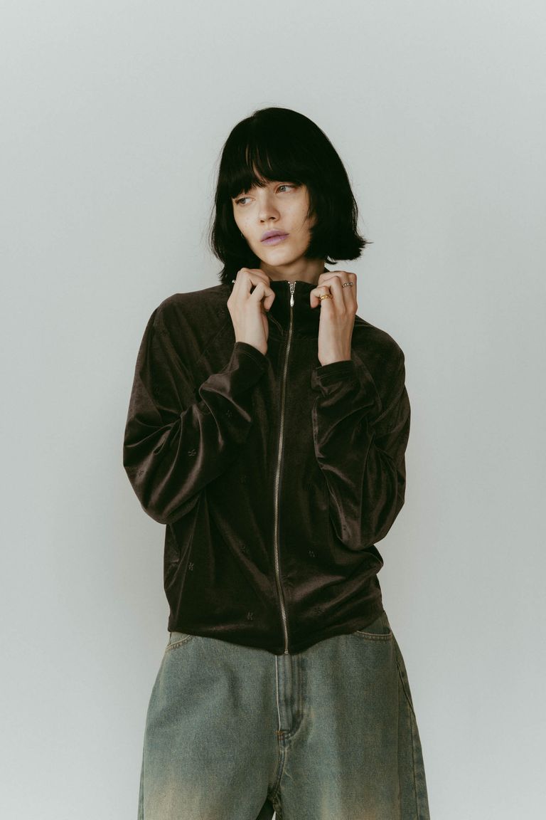 175cm 着用サイズ:フリー