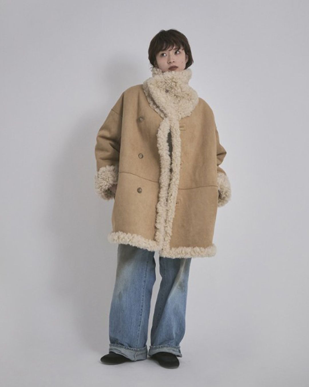 【先行予約】【26TH-03】ムートンリバーシブルコート (ベージュ) Mouton Reversible Coat (Beige) /  エコファー  /  フェイクファー 【受注期間6/14 23:59まで】
