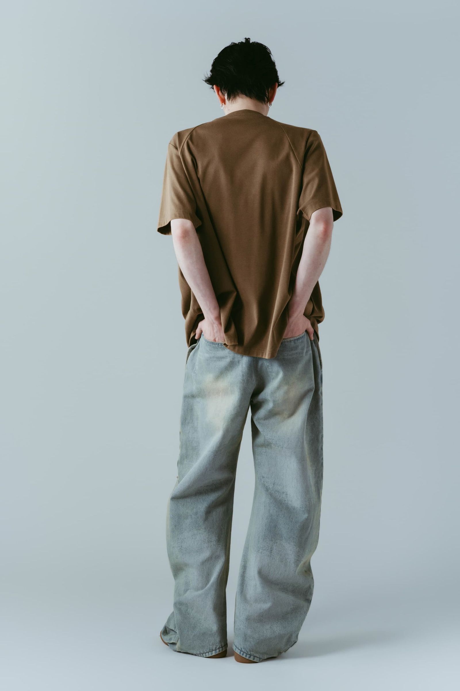 タック オーバーサイズTシャツ (ブラウン) tuck detail oversized tee(unisex) (Brown) /  26SS