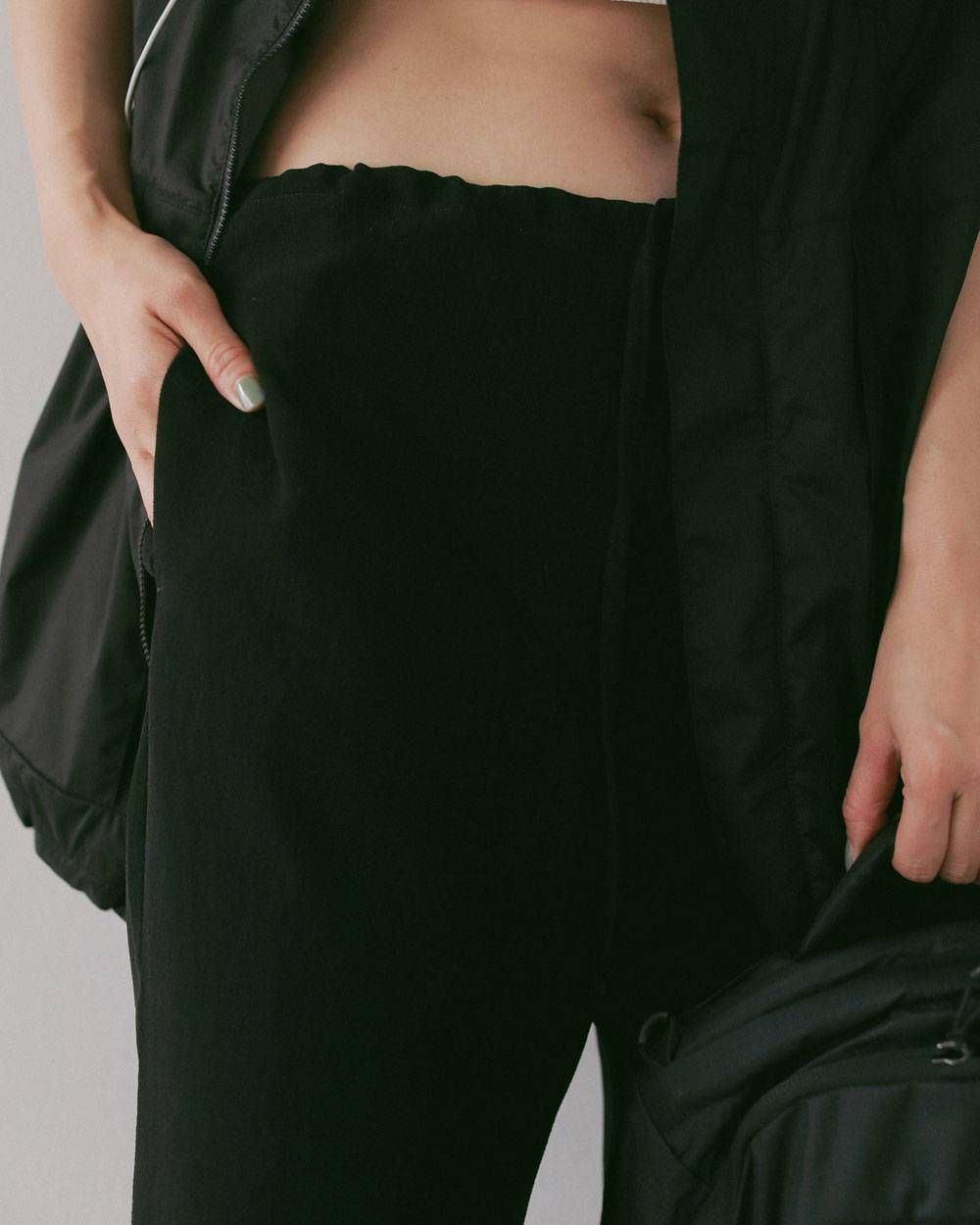 バックサテン カプリパンツ (ブラック) Back Satin Capripants (Black) / 27SS