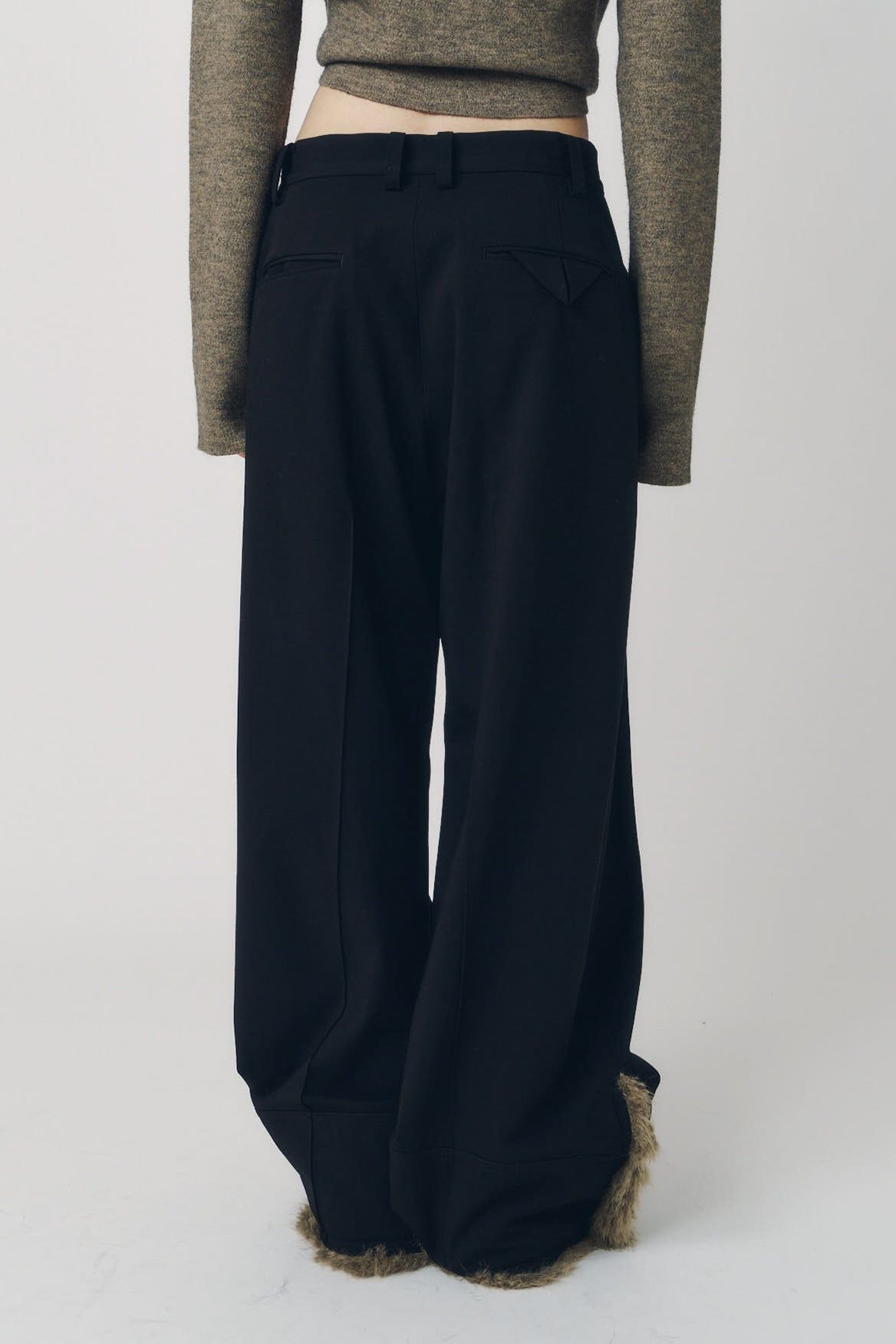 ダブルヘムファートラウザー (ブラックファー) double hem fur trousers(unisex) (Black Fur) / 26AW