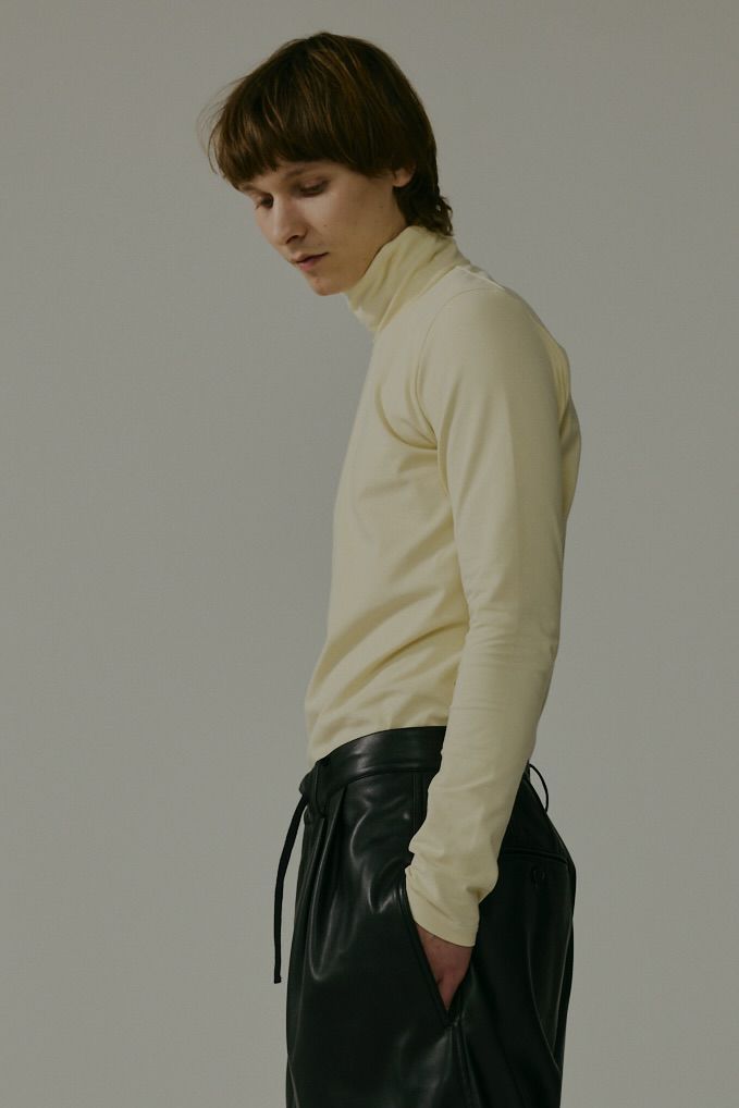 【メンズ】ORGANIC COTTON SPANDEX TURTLE BECK / オーガニックコットンタートルネックTシャツ (エクリュ)
