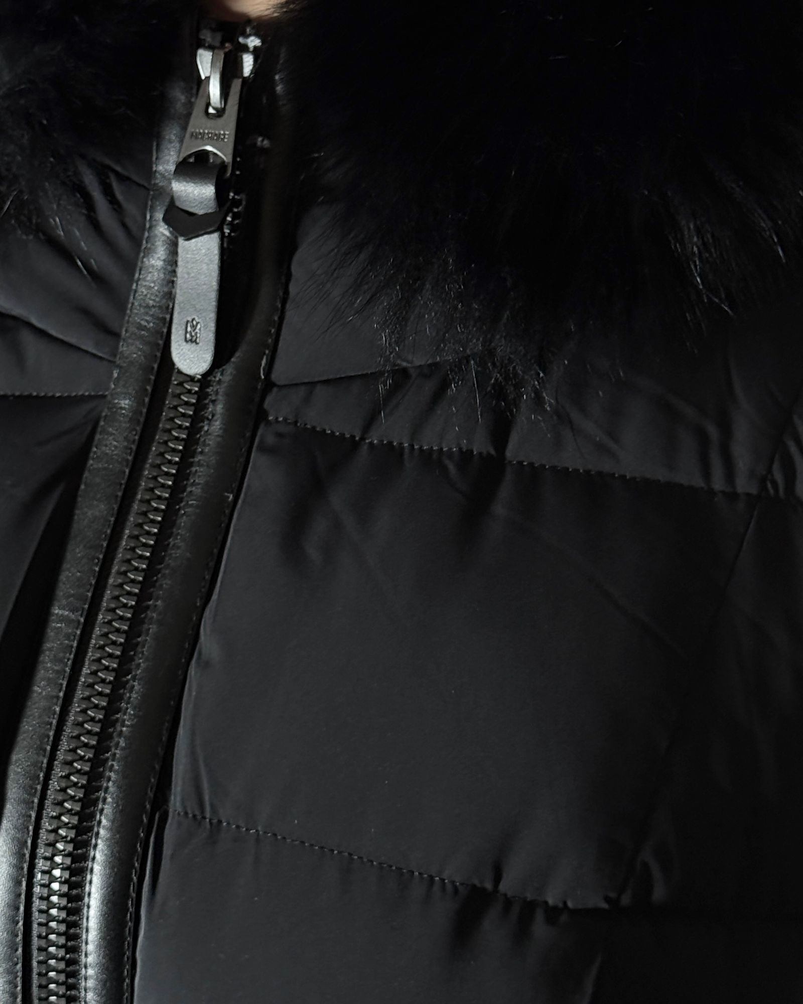 【2025AW】CALLA-BX / ファー付きストレッチダウンコート (ブラック) / レディース