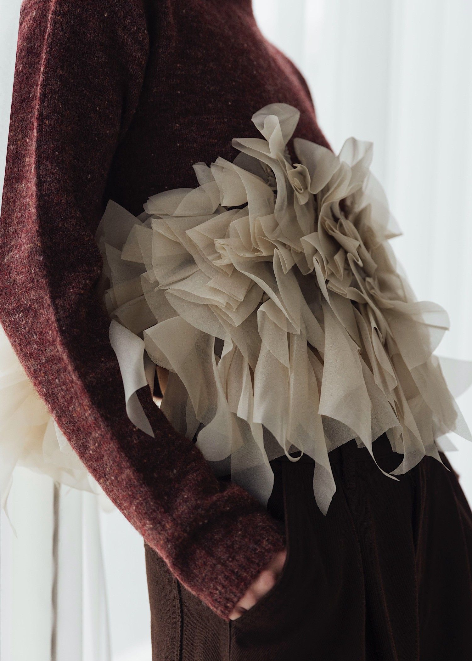 gradation frill bottleneck knit / グラデーション フリルニット (ザクロ) / 25AW