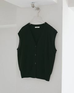 Vネック ボタンベスト (ブラック) Vneck Botton Vest (Black) / 27SS