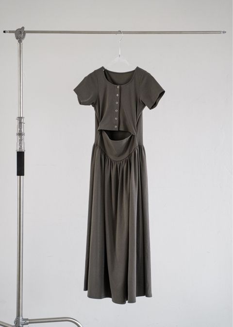 ヘルシーカット ワンピース (カフェモカ) healthy cut out waist snap button OP (caffe mocha) /  26SS