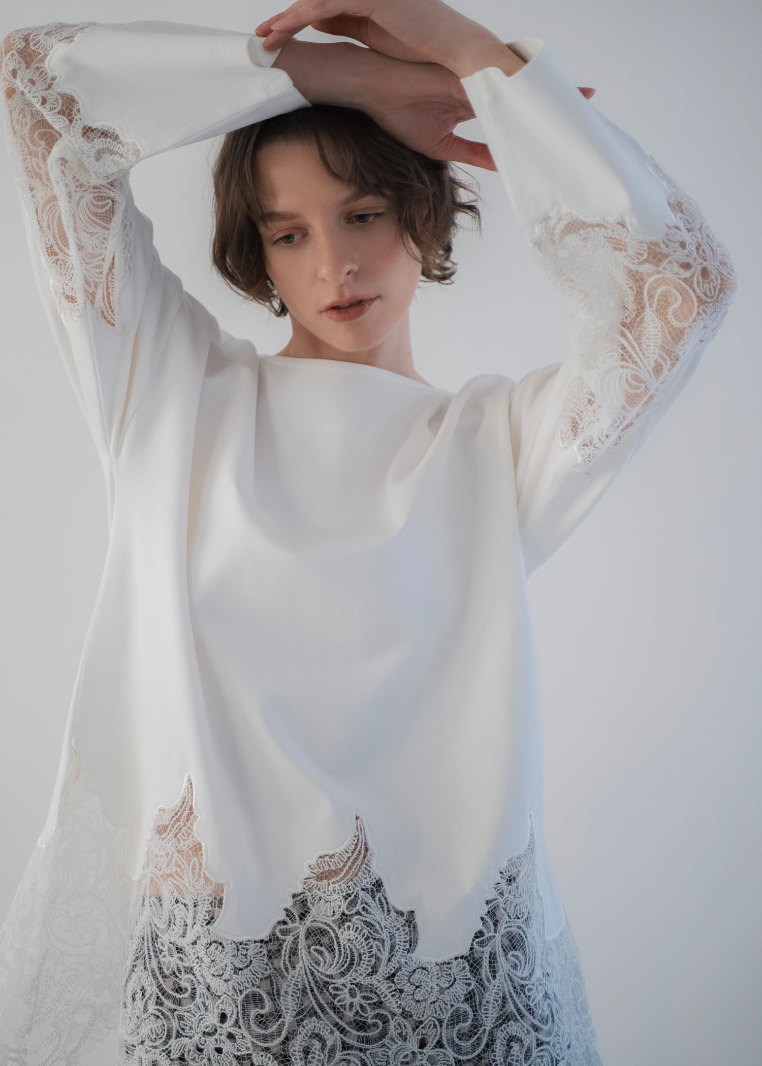 scallop lace sheer panel cut & sewn tops / シアーレース カットソートップス (Ivory) / 26SS