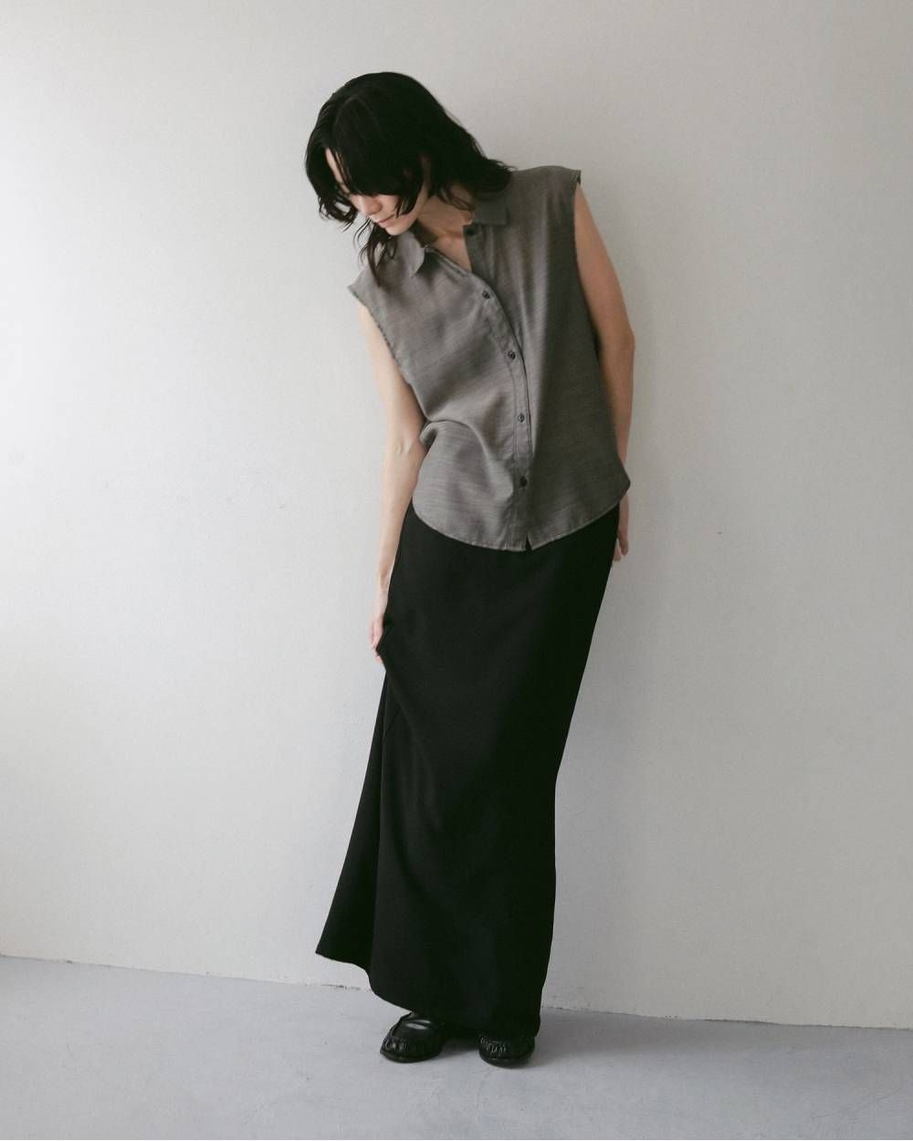 ウールシャンブレー ノースリーブシャツ (グレージュ) Woolchambray Sleeveless Shirts (Graige) / 27SS