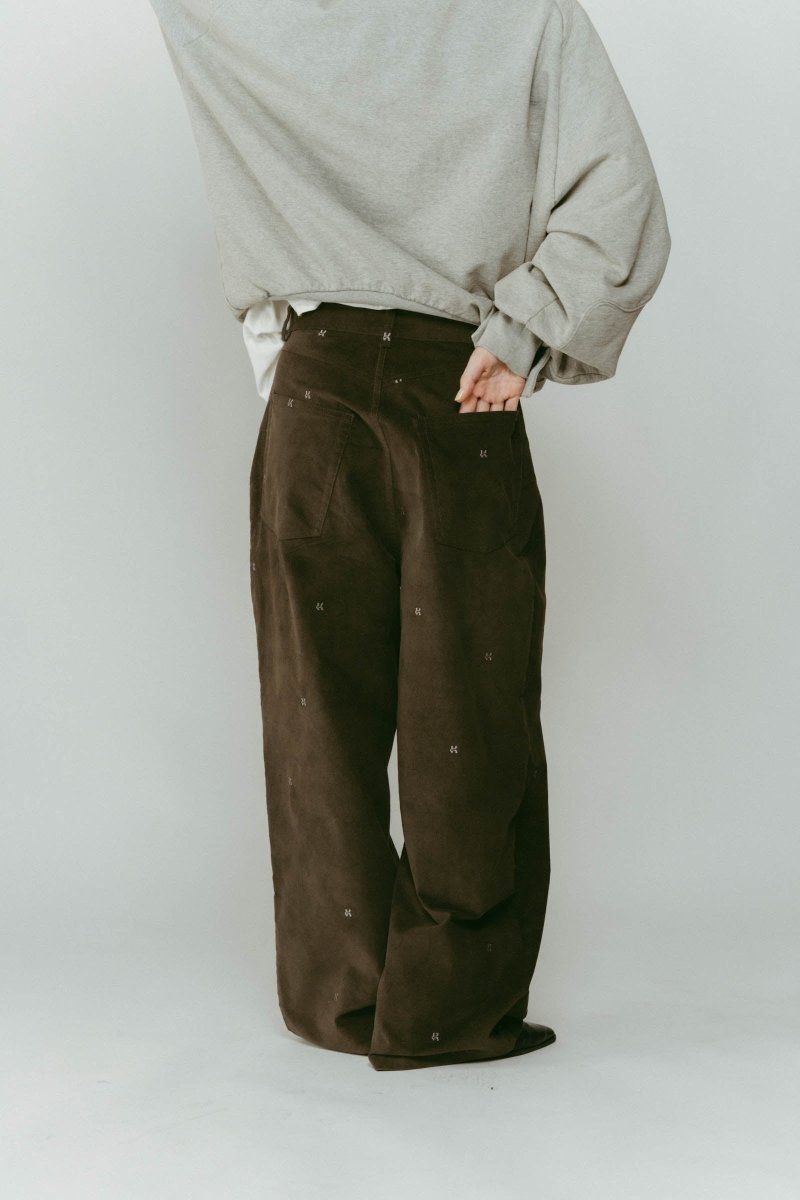K motif velveteen pants(unisex) / Kモチーフ ベルベットパンツ (グレーカーキ) / 25AW