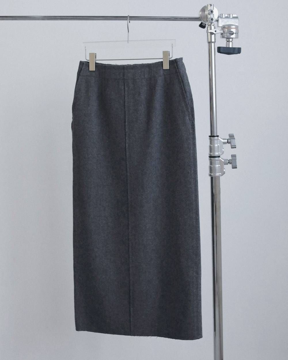 ウールカットオフスカート (チャコールグレー) Wool Cutoff Skirt (Charcoal gray) / 26AW 【6月29日まで期間限定予約】