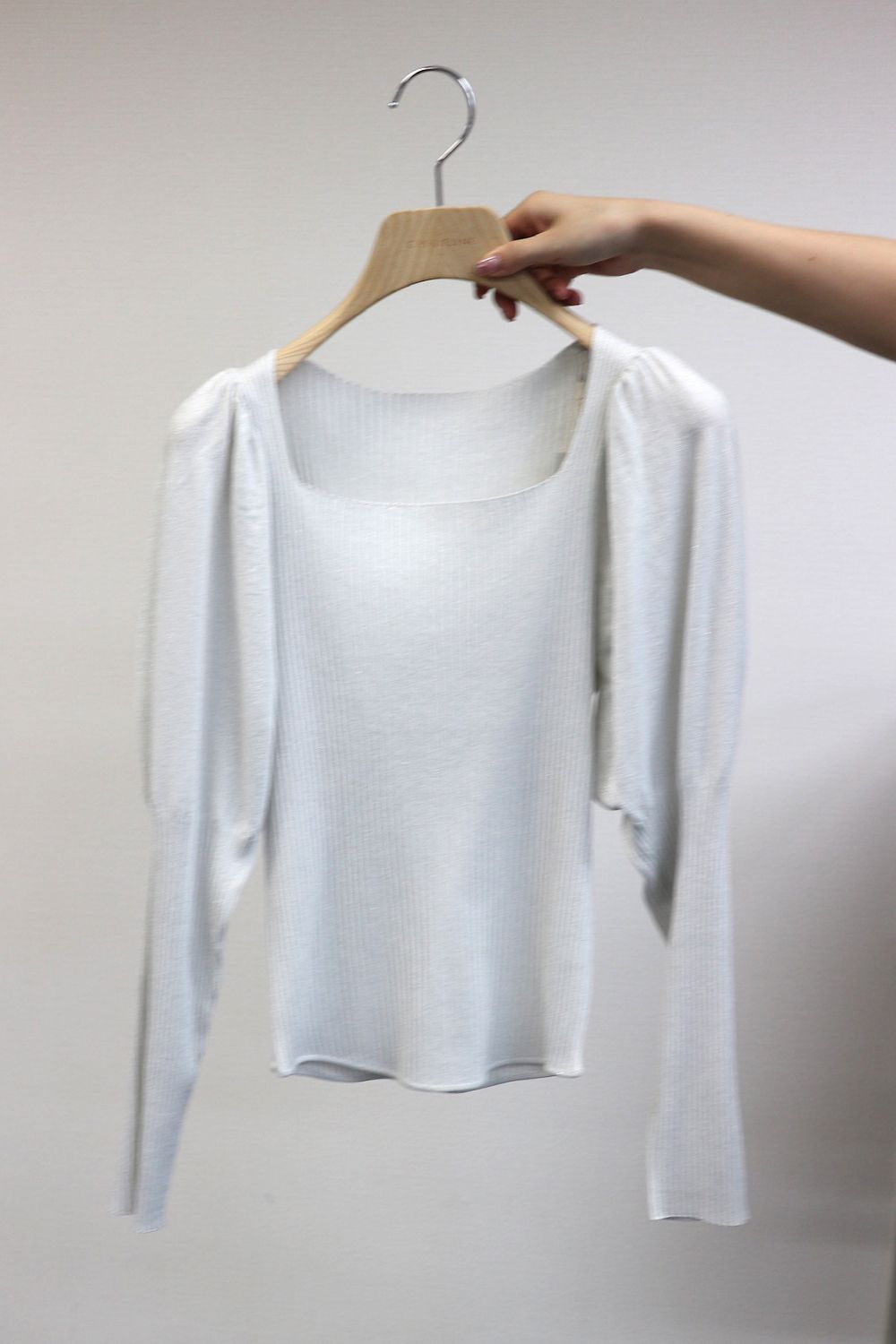 CASA FLINE - GLITTER KNIT VOLUME SLEEVE TOPS / ラメニット