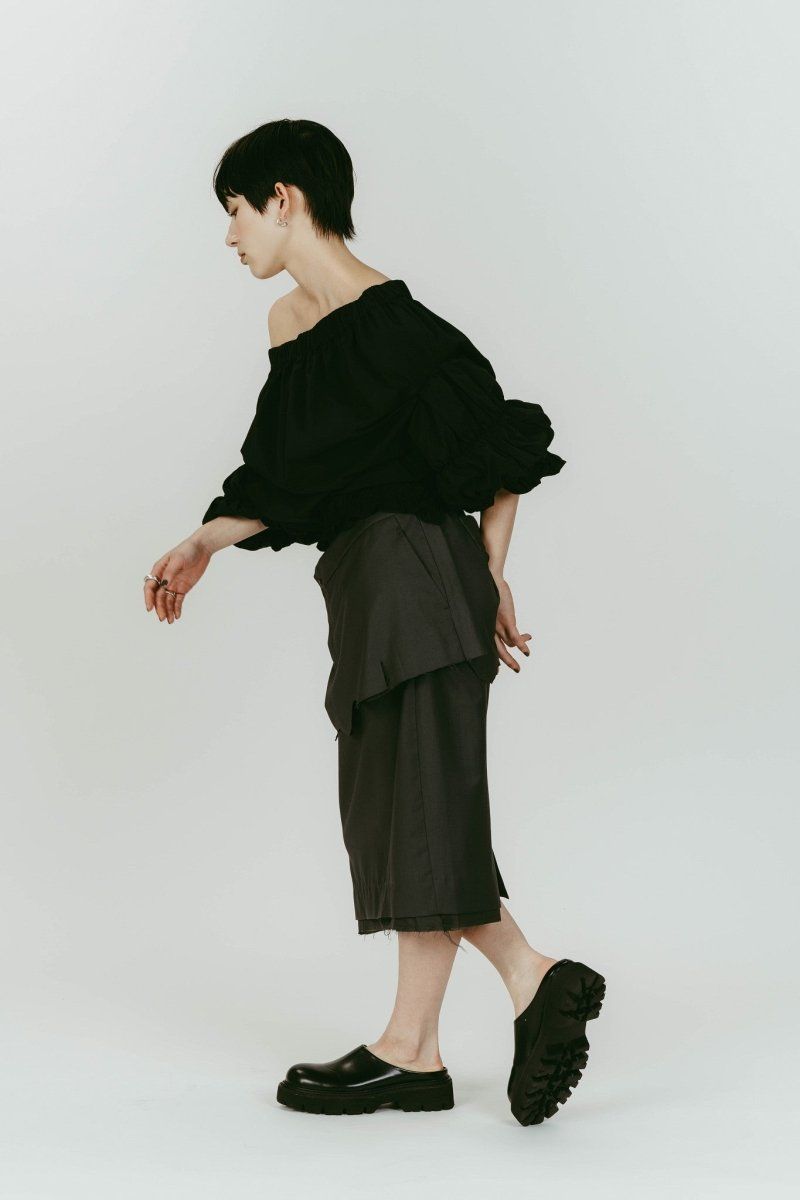 many way frill blouse (Black) / メニーウェイ フリルブラウス (ブラック) / 26SS