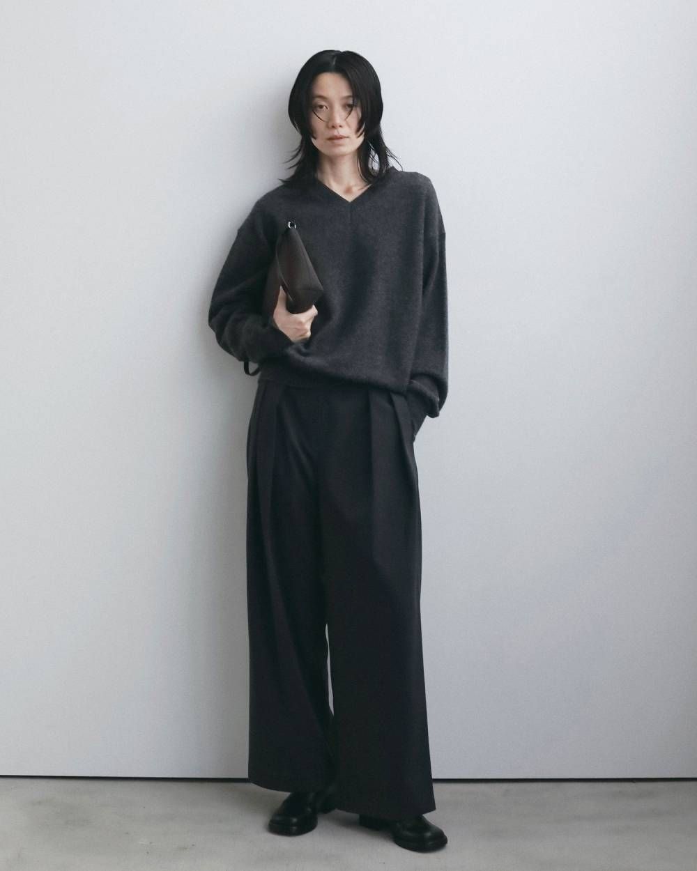ウールVネックニット (チャコールグレー) Wool Vneck Knit (Charcoal gray) / 26AW 【6月29日まで期間限定予約】