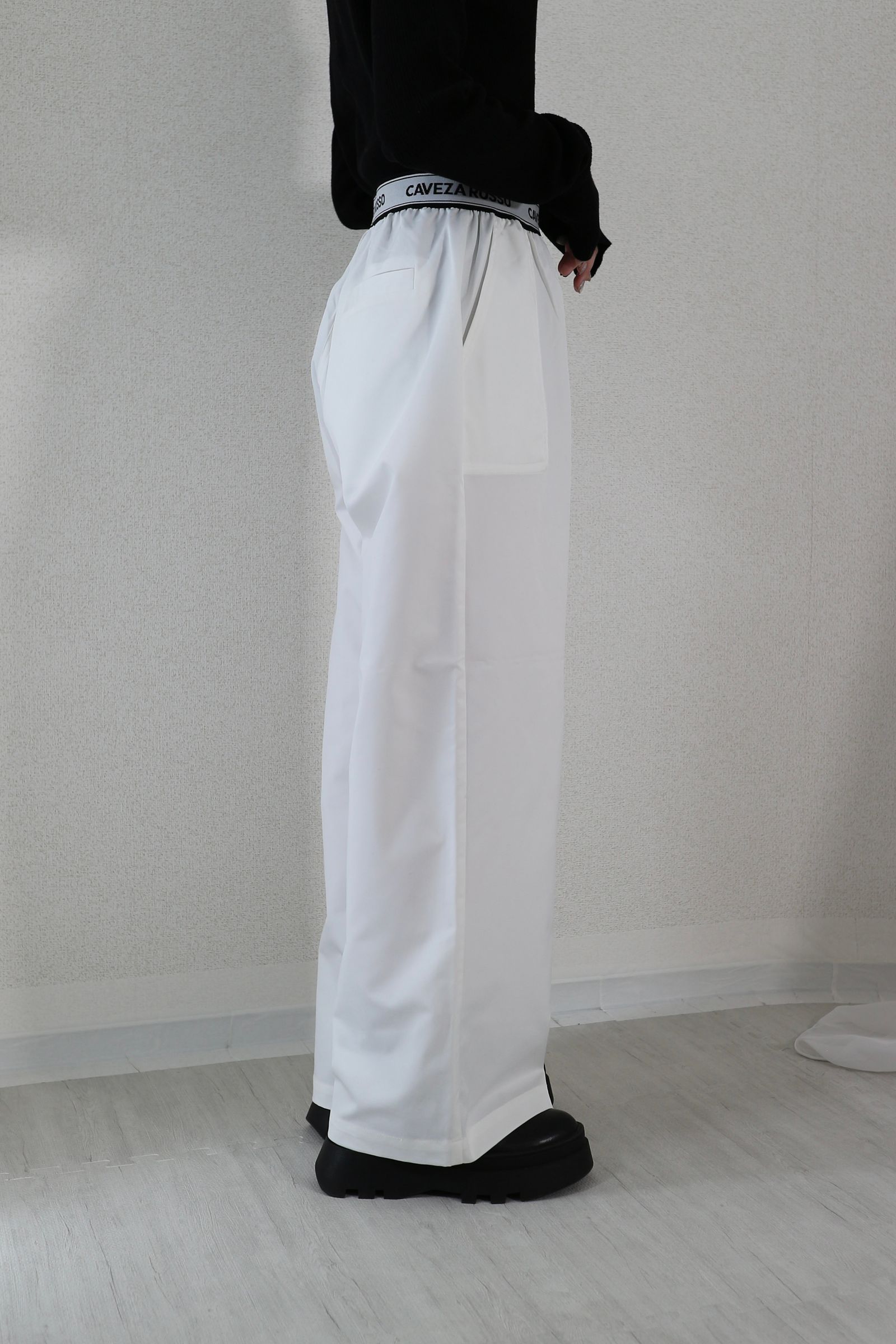 LOGO BELT STRAIGHT PANTS / ロゴベルトストレートパンツ (ホワイト)