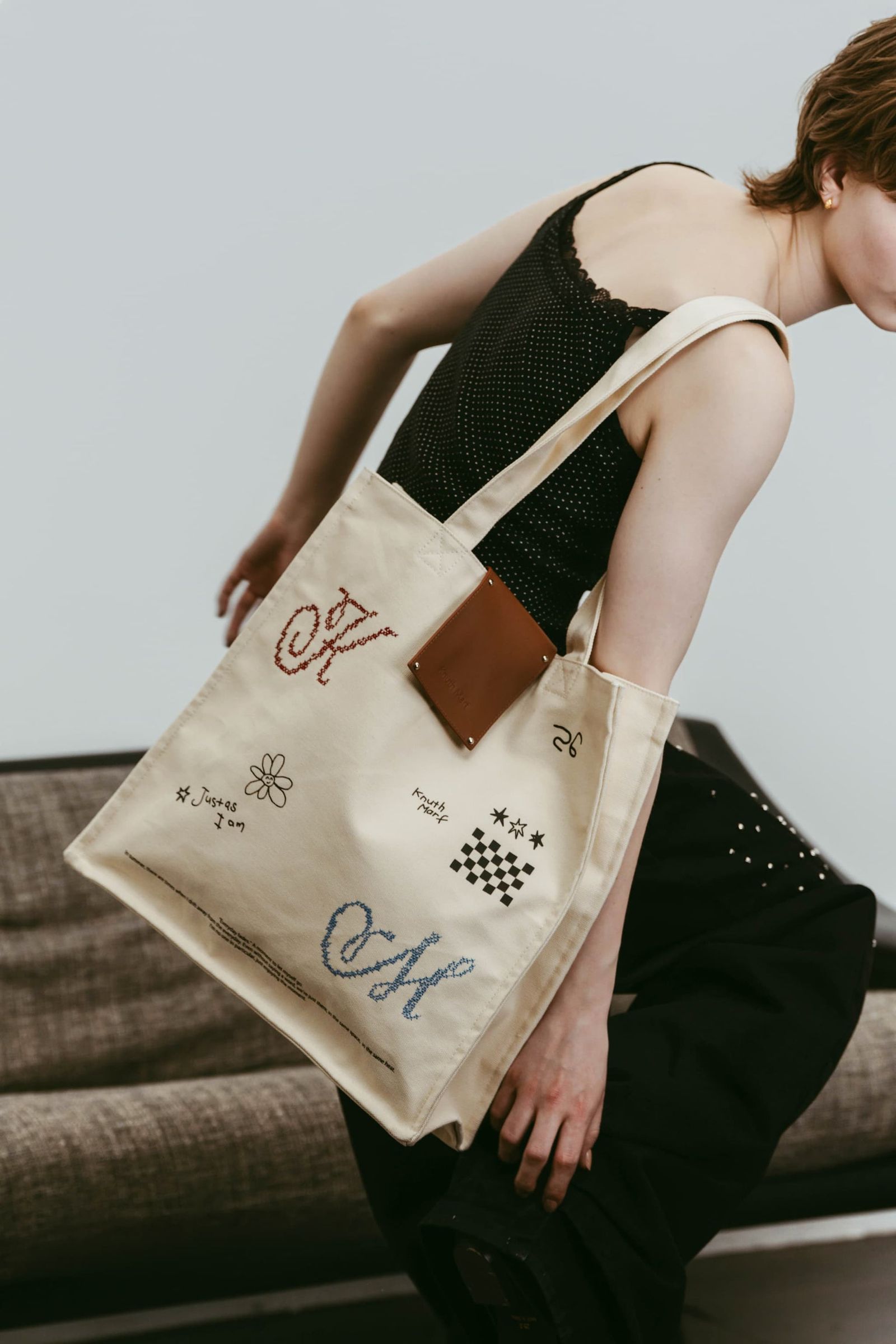 グラフィックキャンバストートバッグ (アイボリー) graphic canvas tote (Ivory) /  26SS
