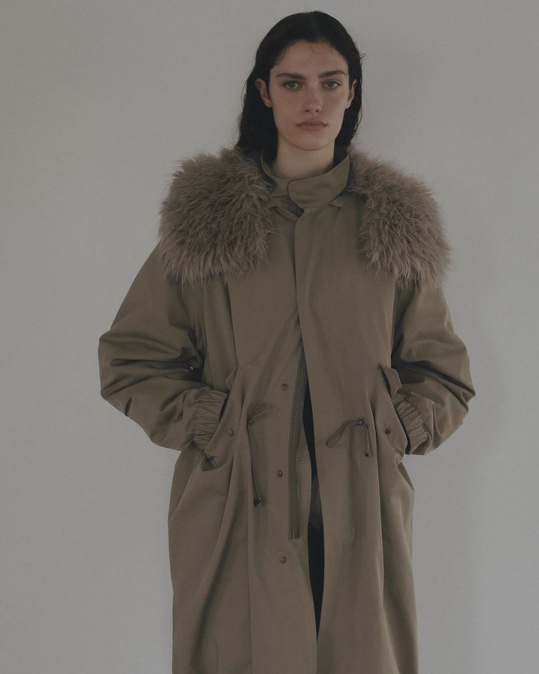 【先行予約】【25TH-20】モッズコート (ペールカーキ) M-65 Mods Coat (Pale Khaki) /  エコファー  /  フェイクファー 【受注期間6/14 23:59まで】