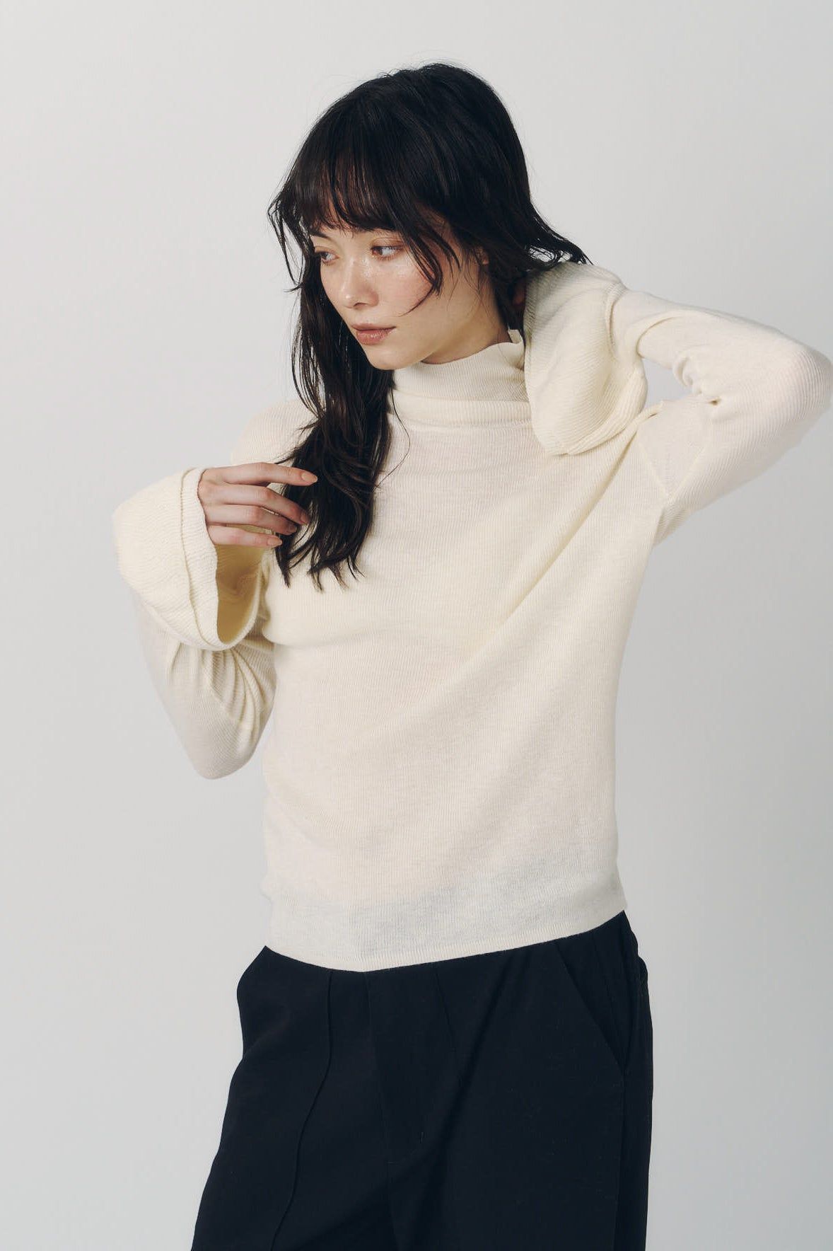 フリルハイネックニット (アイボリー) frill high neck knit (Ivory) / 26AW