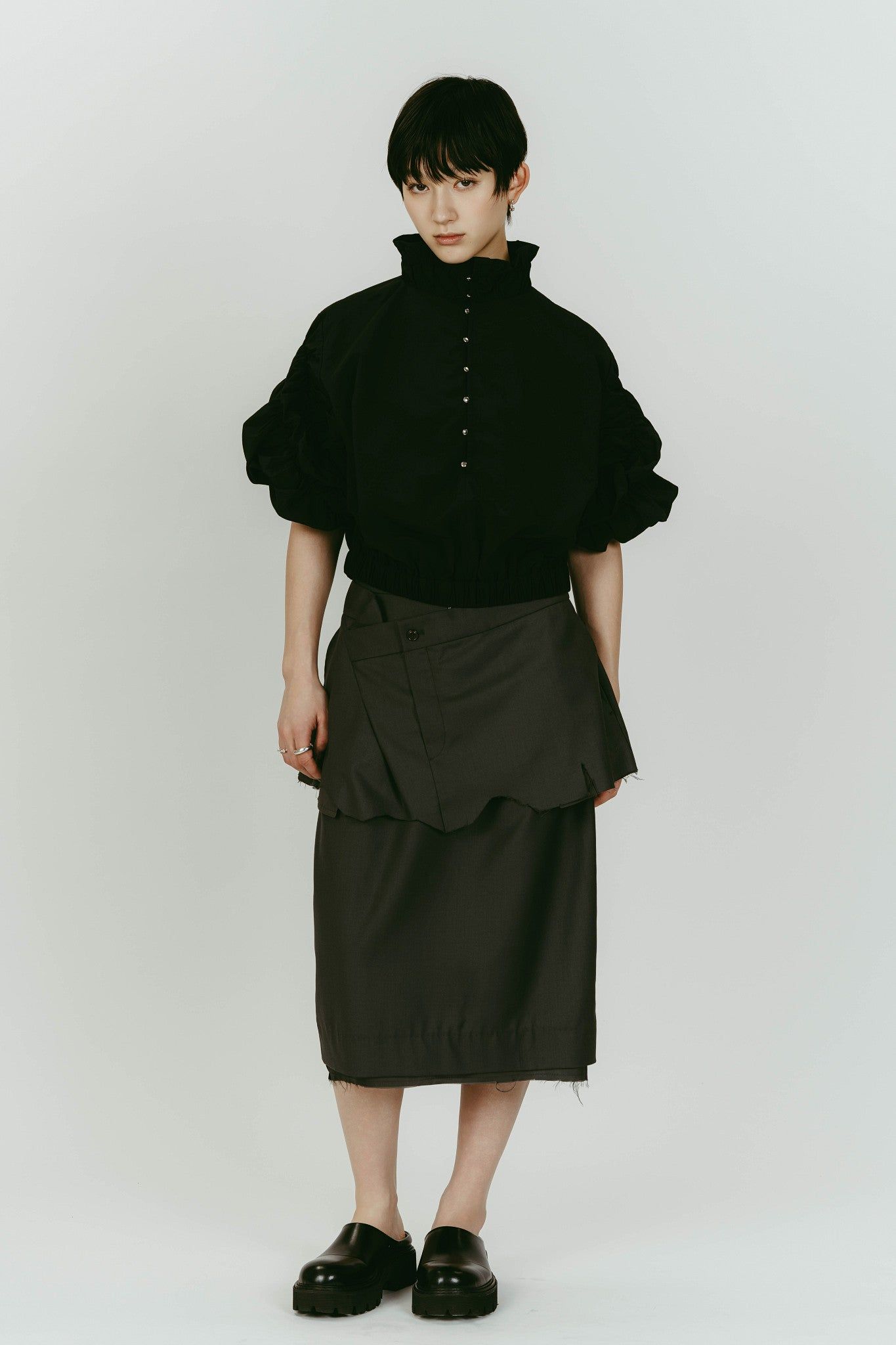 many way frill blouse (Black) / メニーウェイ フリルブラウス (ブラック) / 26SS