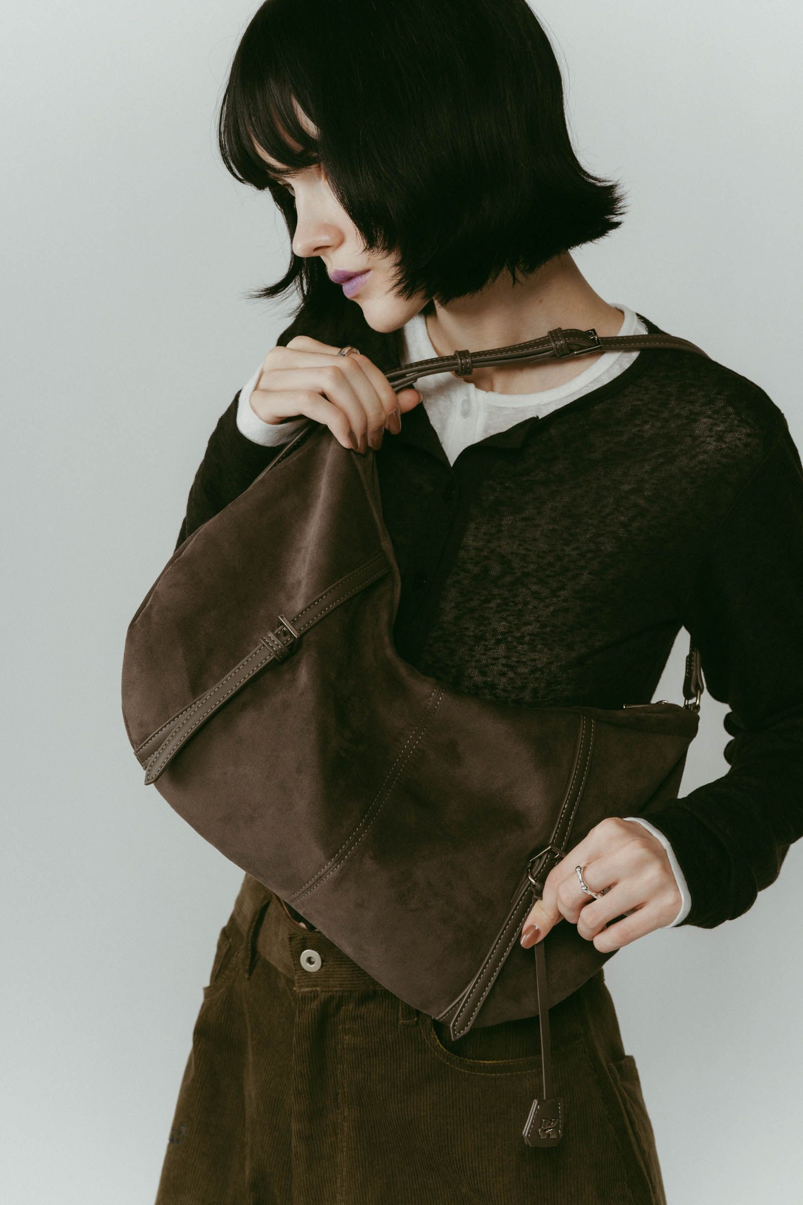 suede moon bag / スエード ムーンバッグ (グレー) / 25AW