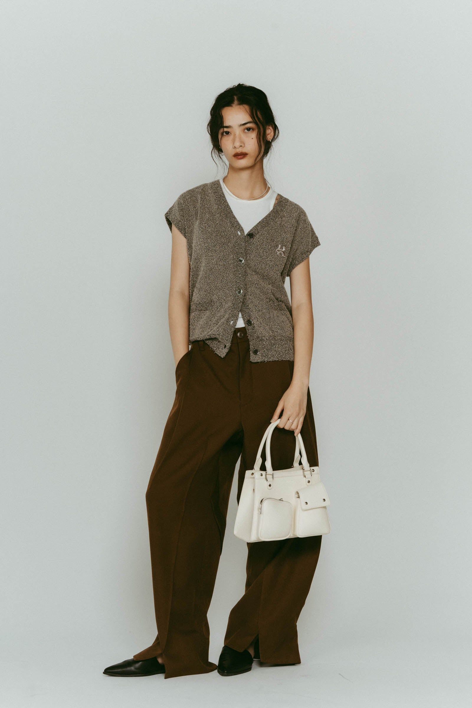 multi pocket hand bag / マルチポケットハンドバッグ (ホワイト)
