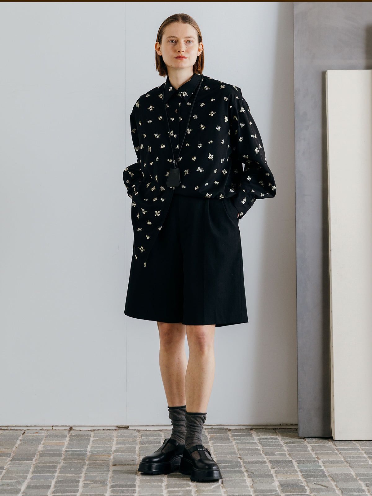 FLOWER EMBROIDERY SHIRTS (Black) / フラワーエンブロイダリー シャツ (ブラック) / 26SS