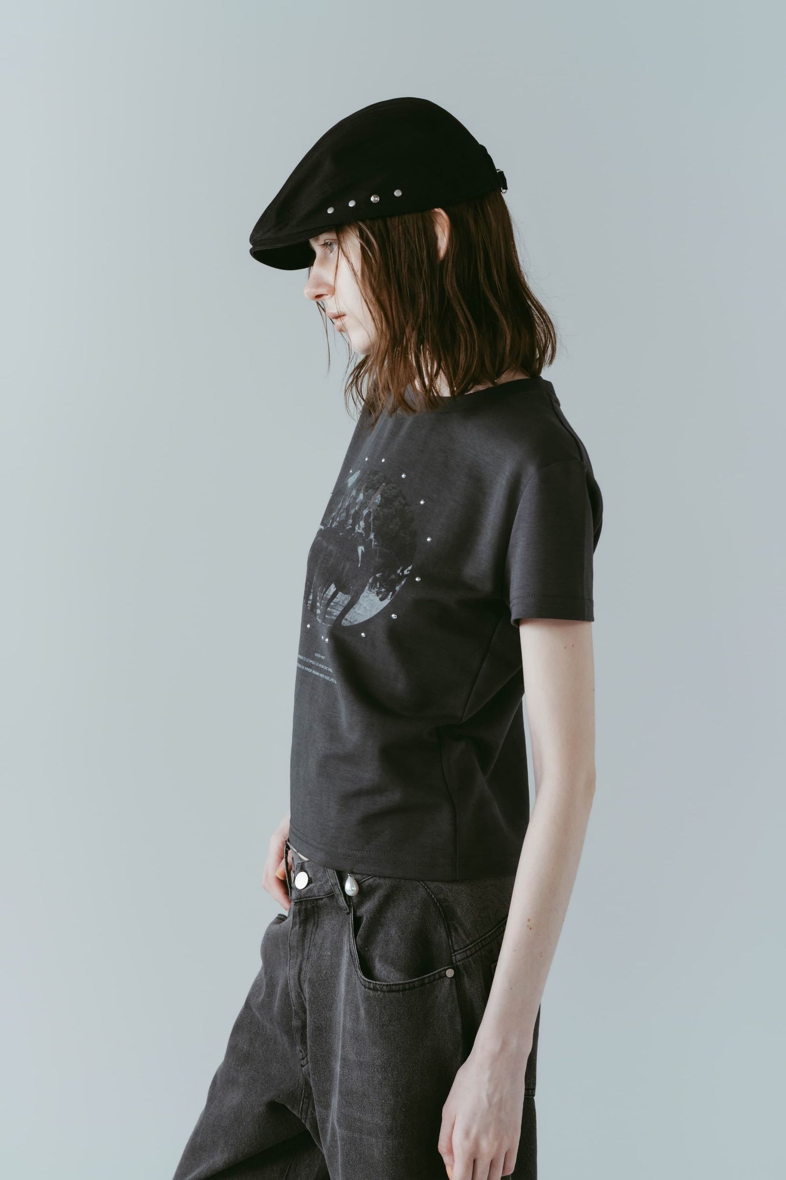 スタッズコンパクトTシャツ (チャコール) studded compact tee (Charcoal) /  26SS